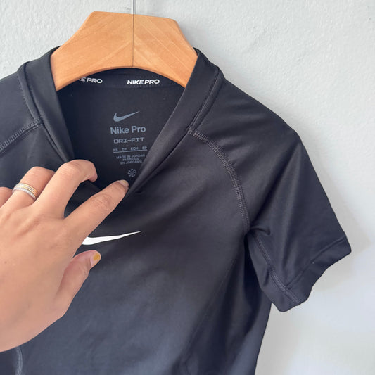 Nike Pro / Black Dri-fit top / XS(7Y)