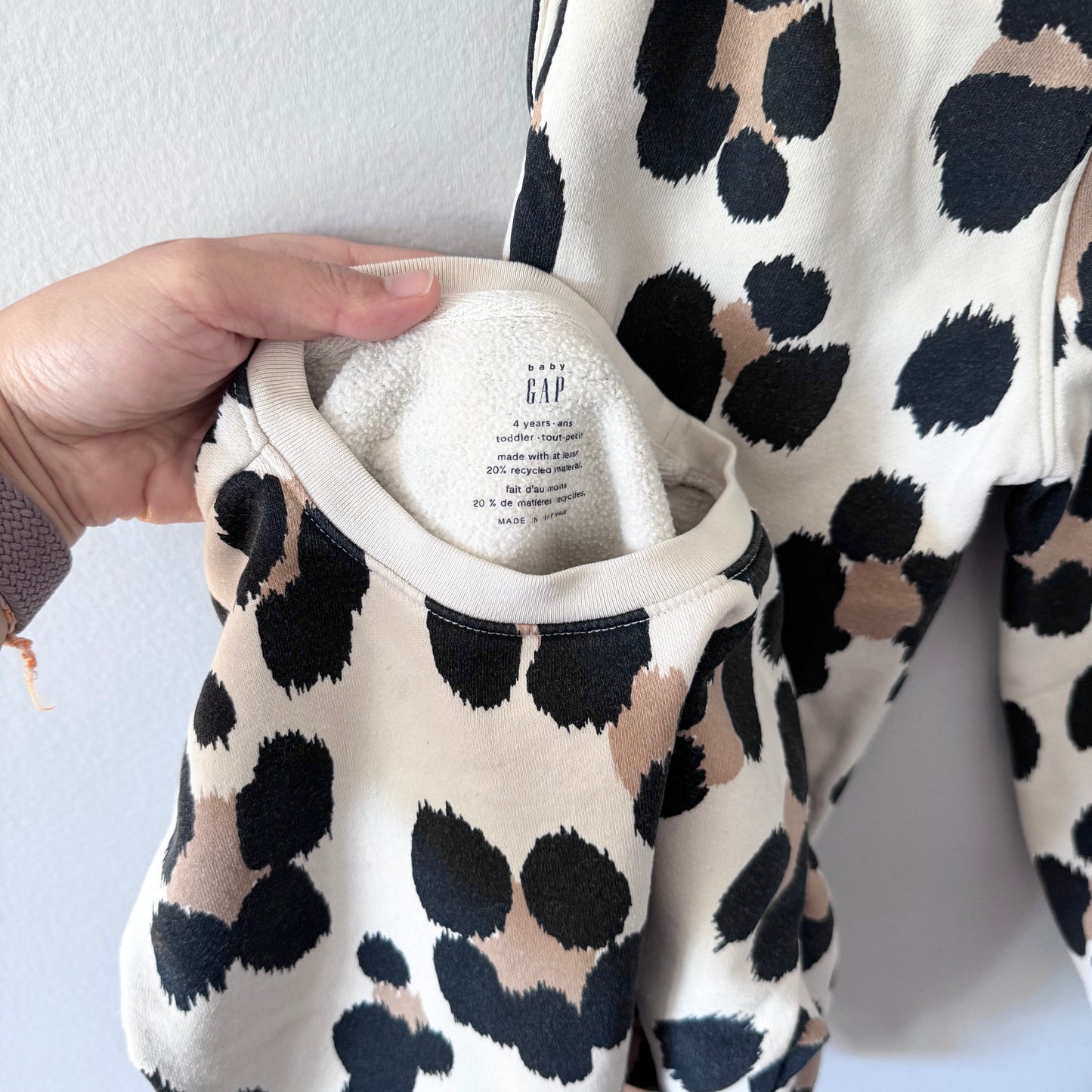 Gap / White leopard crew set / 4Y