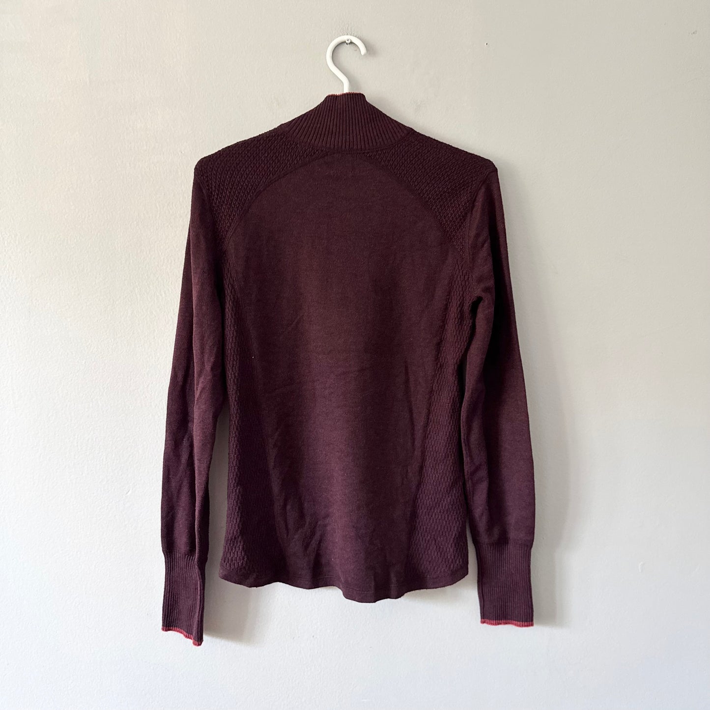 Eddie Bauer / Burgundy knit top / Women M