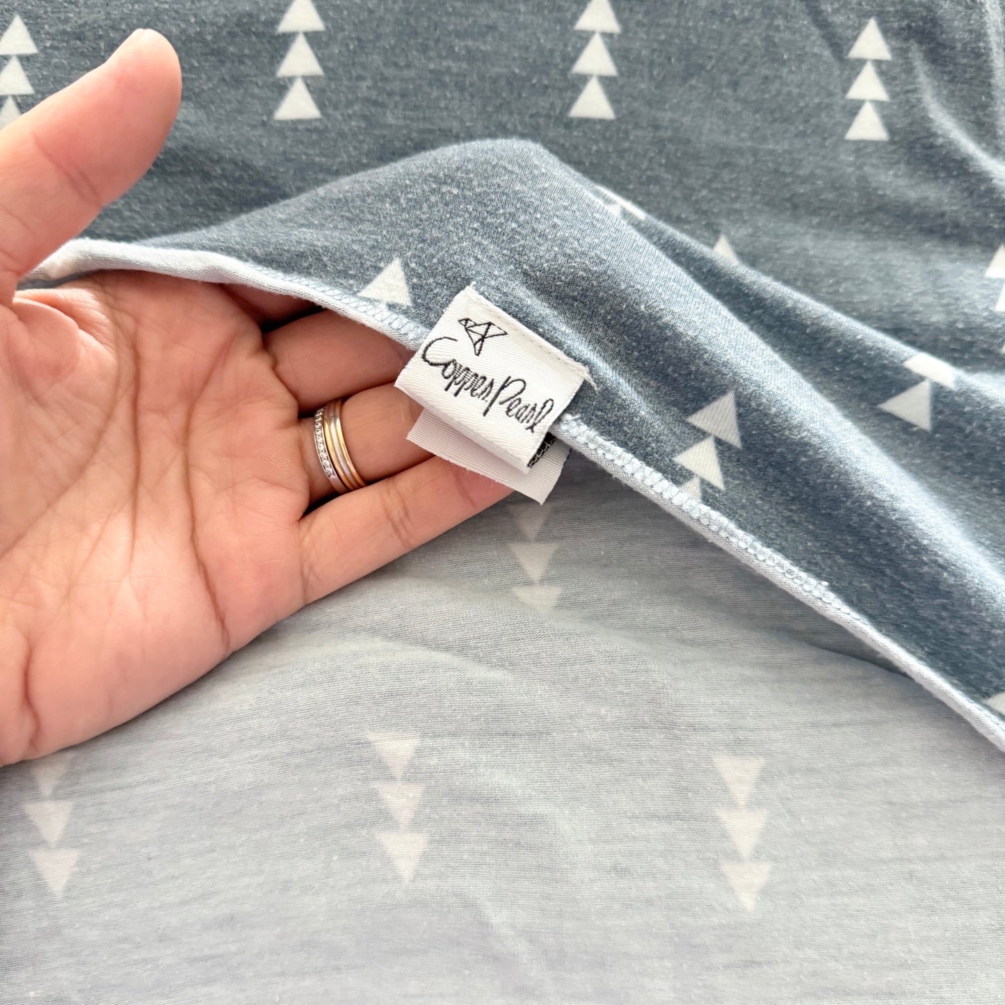 Copper Pearl / Navy x triangle blanket /