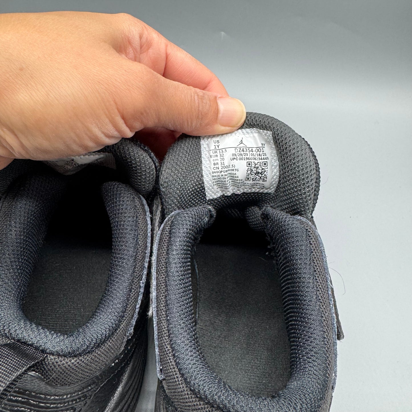 Nike / Jordan Max Aura 5 / Running Shoes / J1