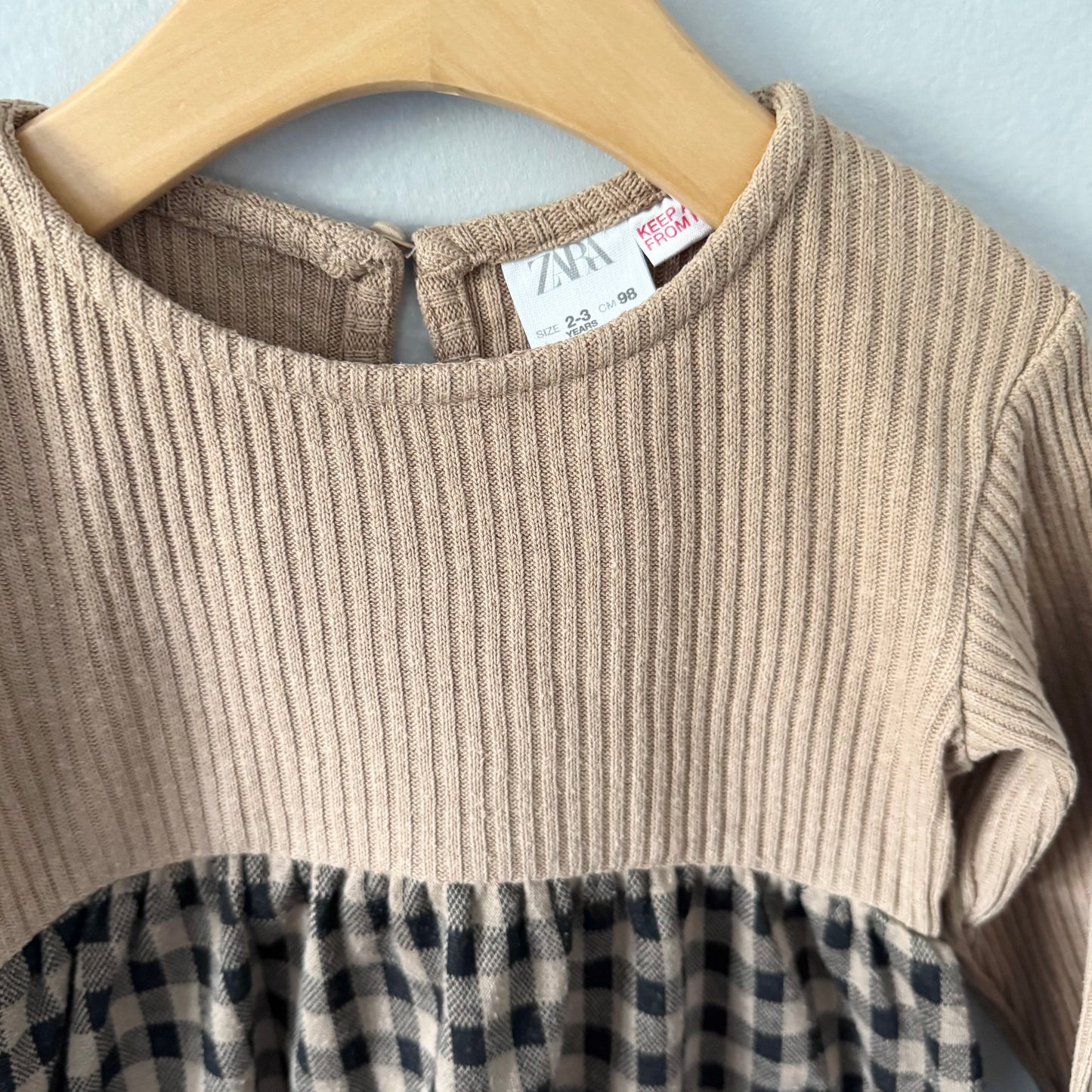 Zara / Beige ribbed x plaid knit skirt dress / 2-3Y