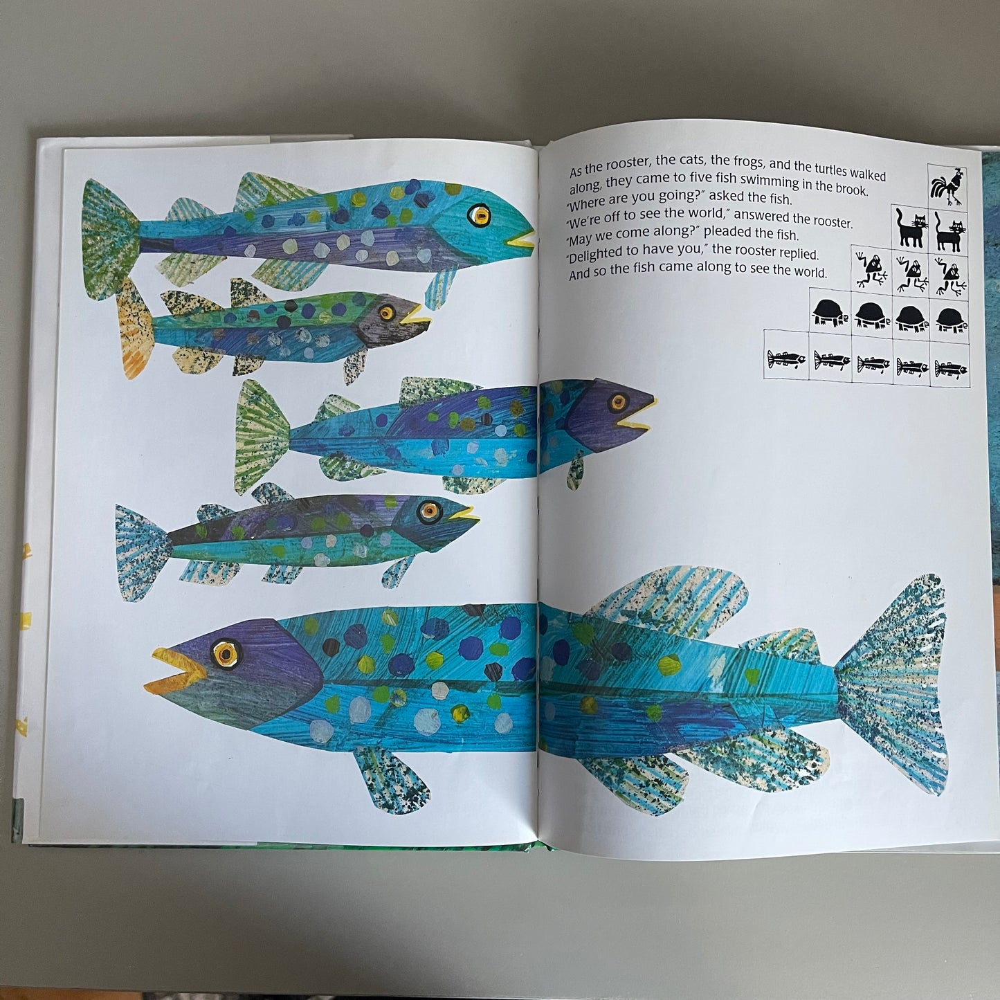 Rooster's Off to See the World / Eric Carle