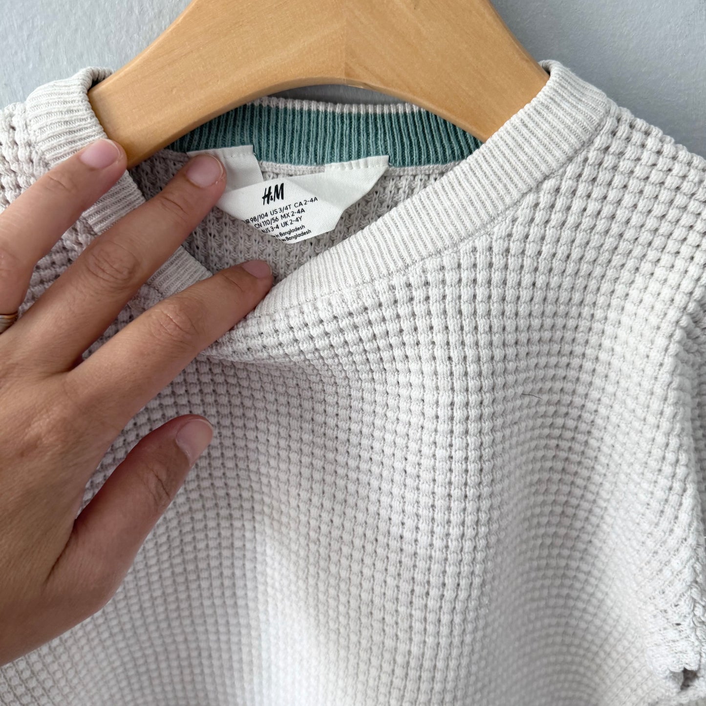 H&M / Oatmeal cotton knit pullover / 2-4Y