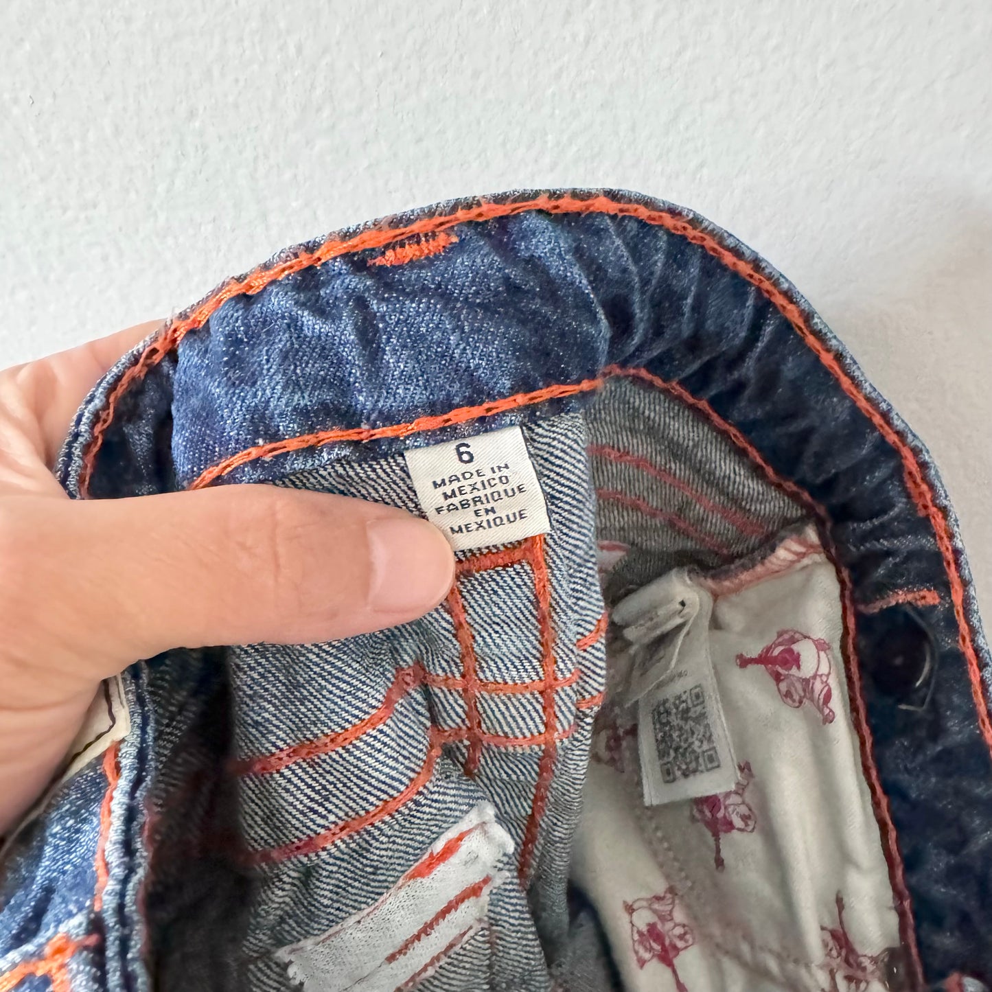 True Religion / Classic straight jeans / 6Y
