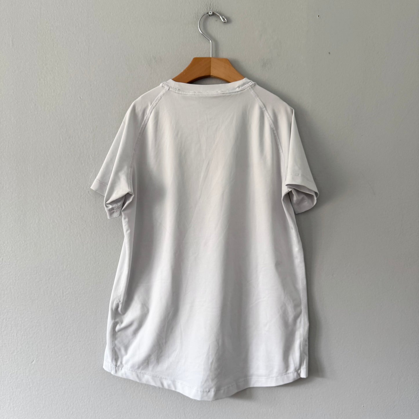Nike Pro / Dri-Fit white short sleeve top / 8Y