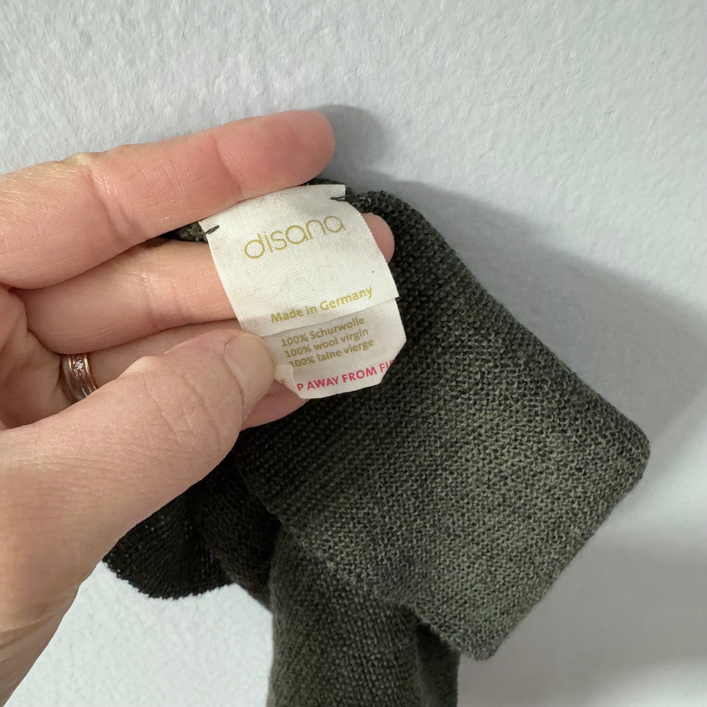 Disana / Virgin wool neck warmer / 3Y and up