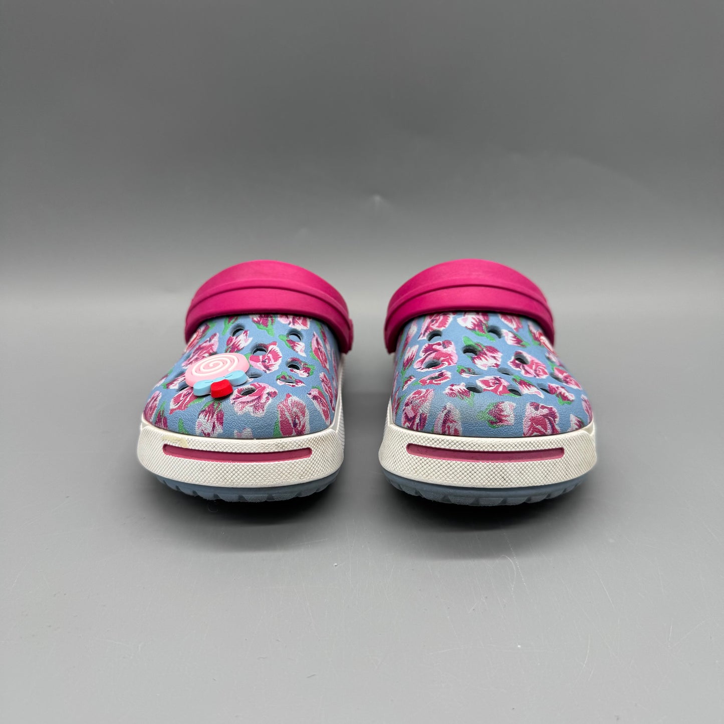 Crocs / Sandals / US6-7