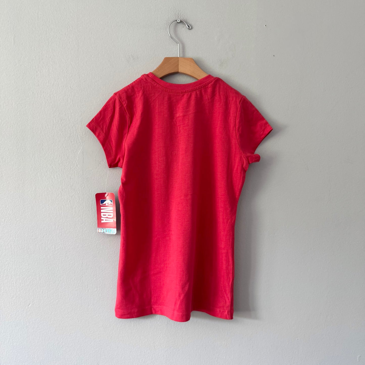 NBA / Toronto Raptors red T-shirt / 7-8Y - New with tag