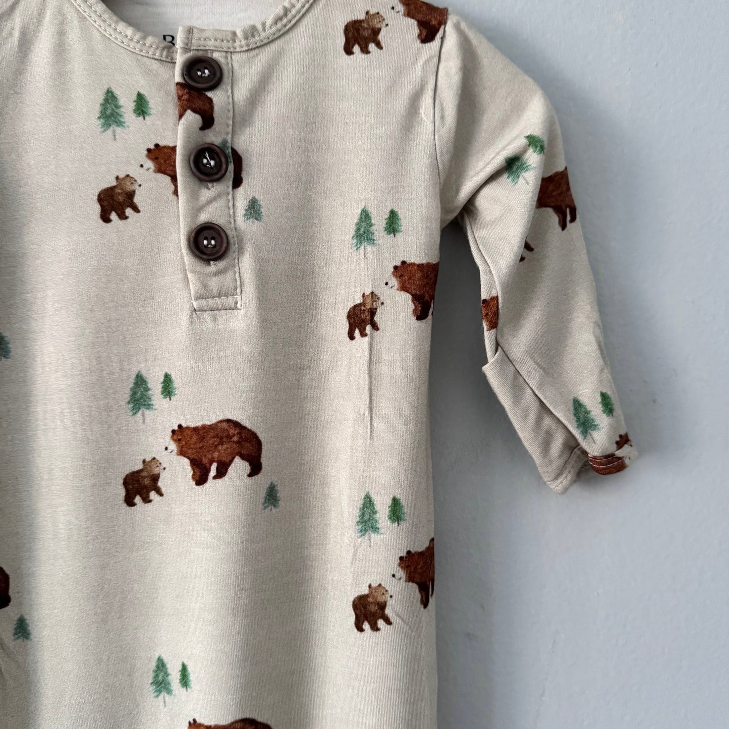Belan J / Grey x bear gown / 0-3M