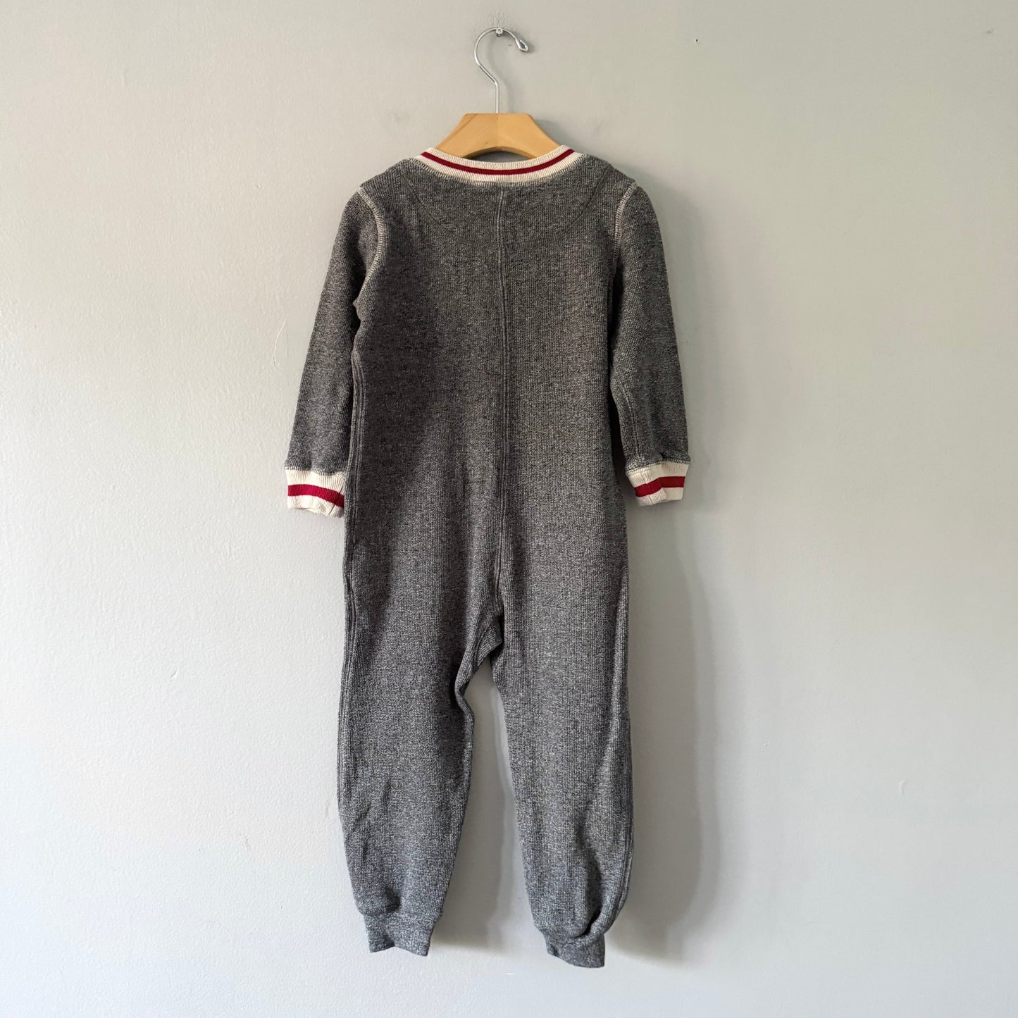 Roots / Salt and pepper waffle romper / 4T