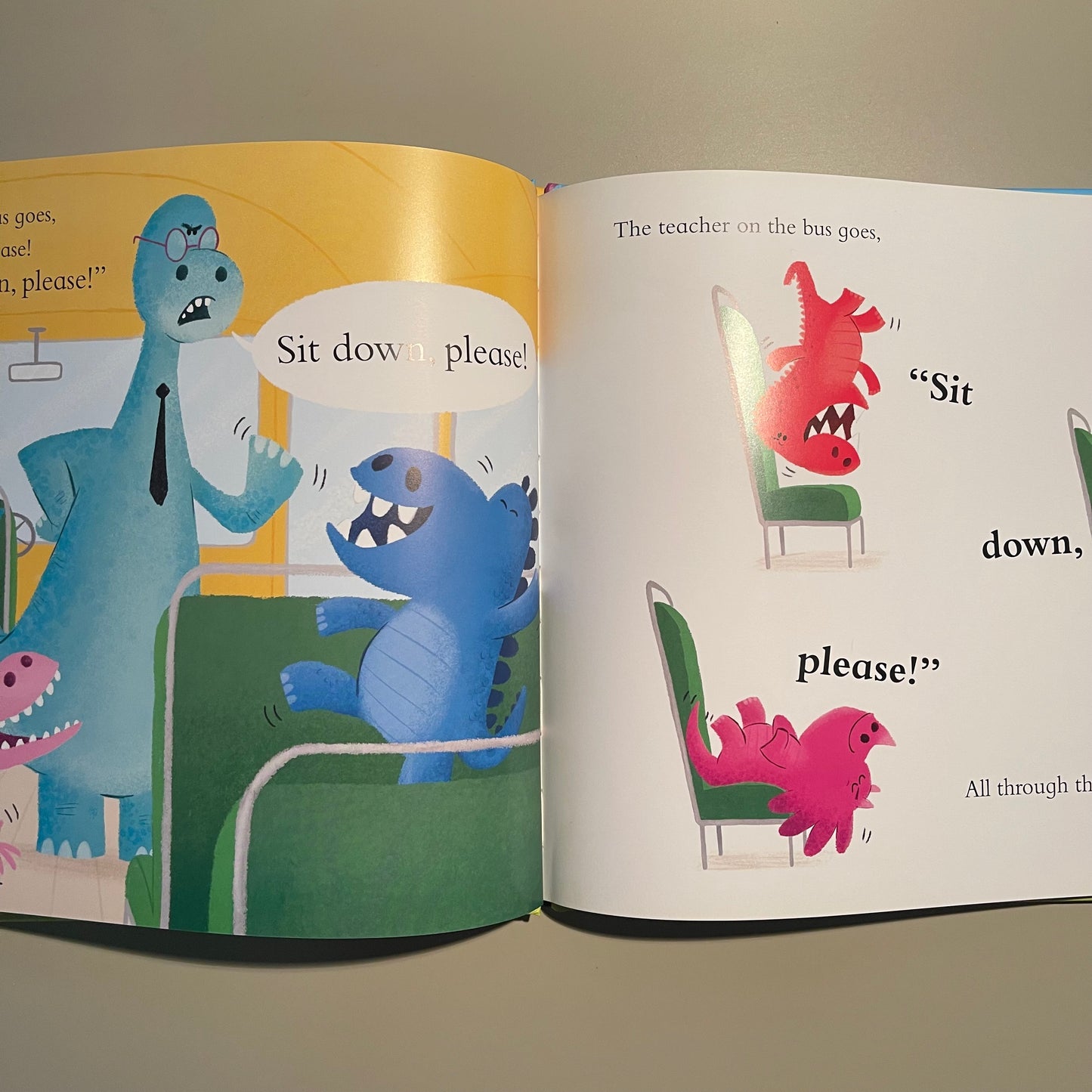 The Dinos on The Bus / Peter Millett