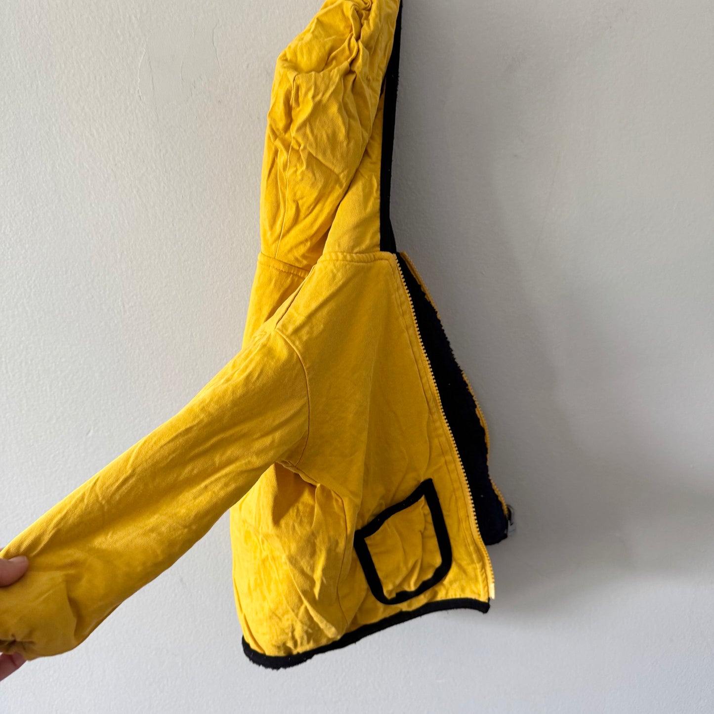 Roots / Black x yellow sherpa jacket / 2T