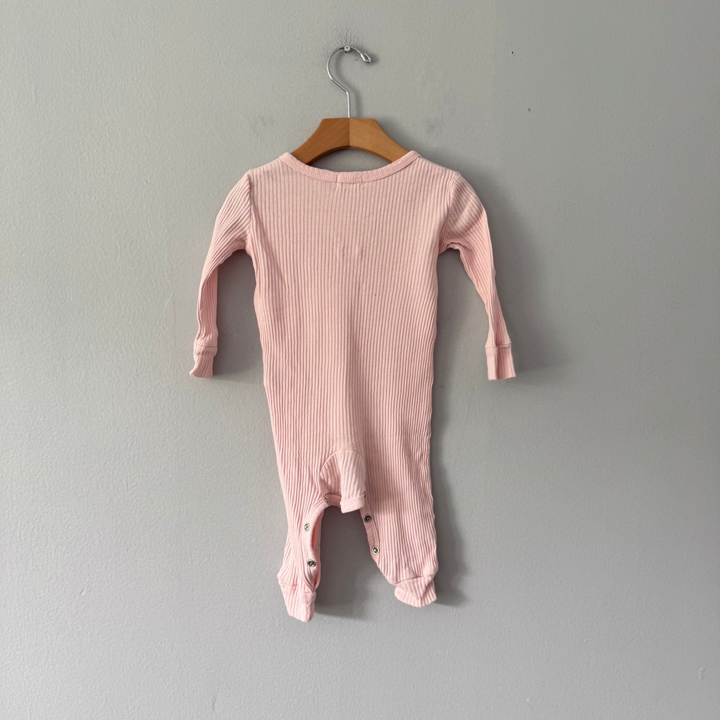 Rise little Earthling / Light pink ribbed romper / 9-12M