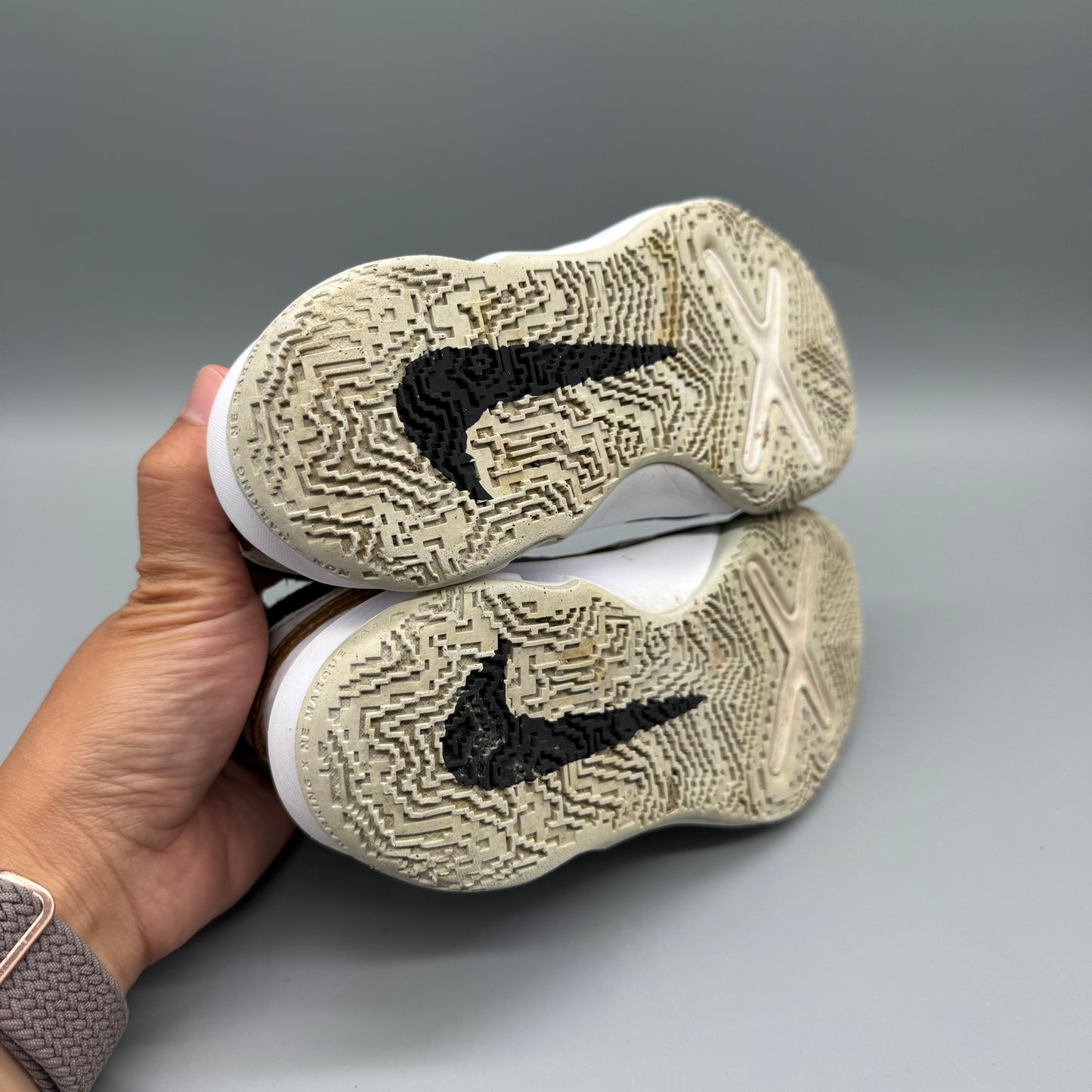 Nike / Running Shoes / US11