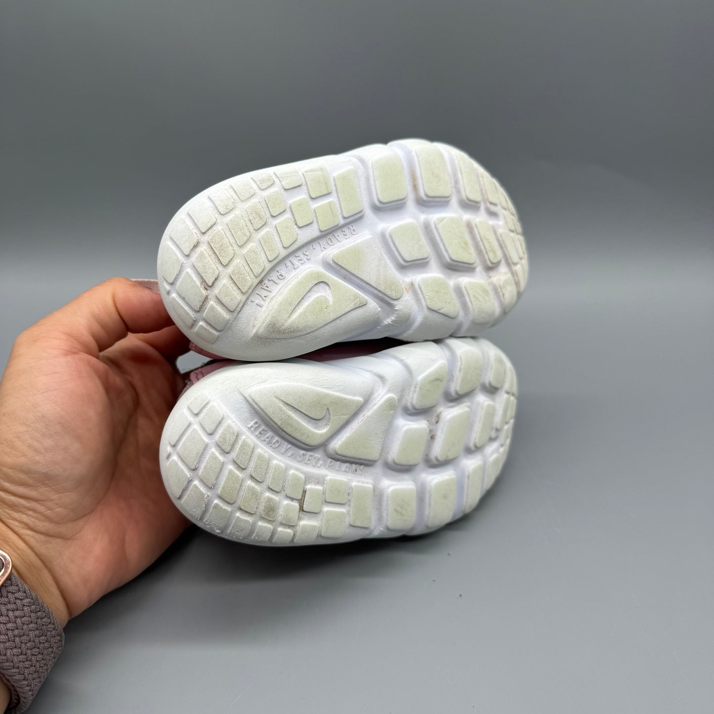 Nike / Runnings Shoes / US7