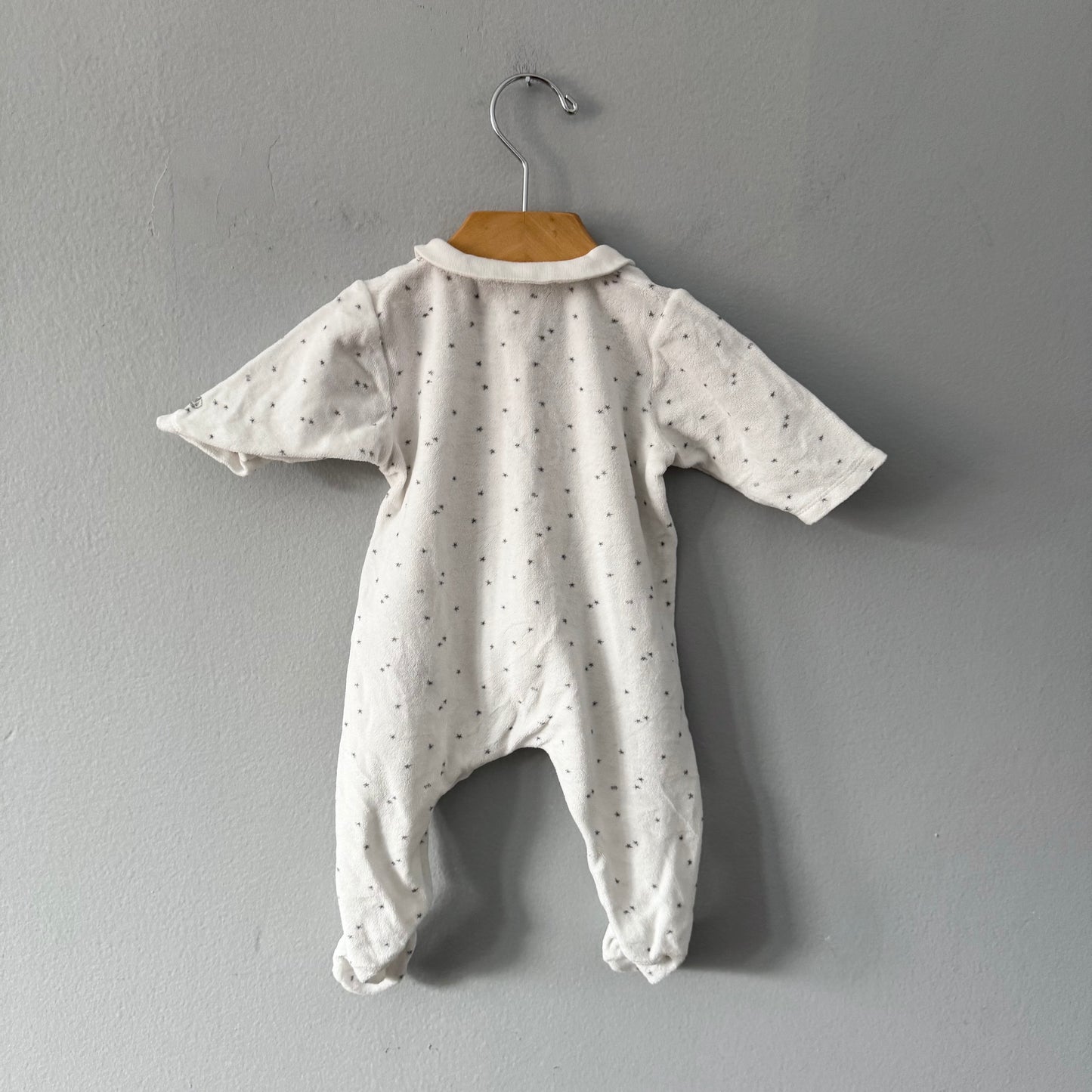 Petit Bateau / White velour footed romper / 3M