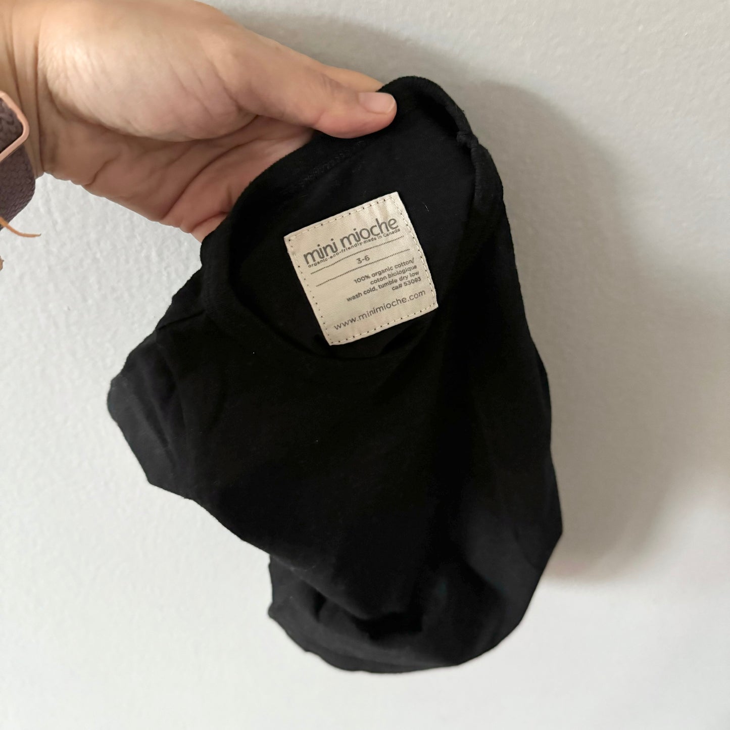 Mini mioche / Black T-shirt / 3-6M