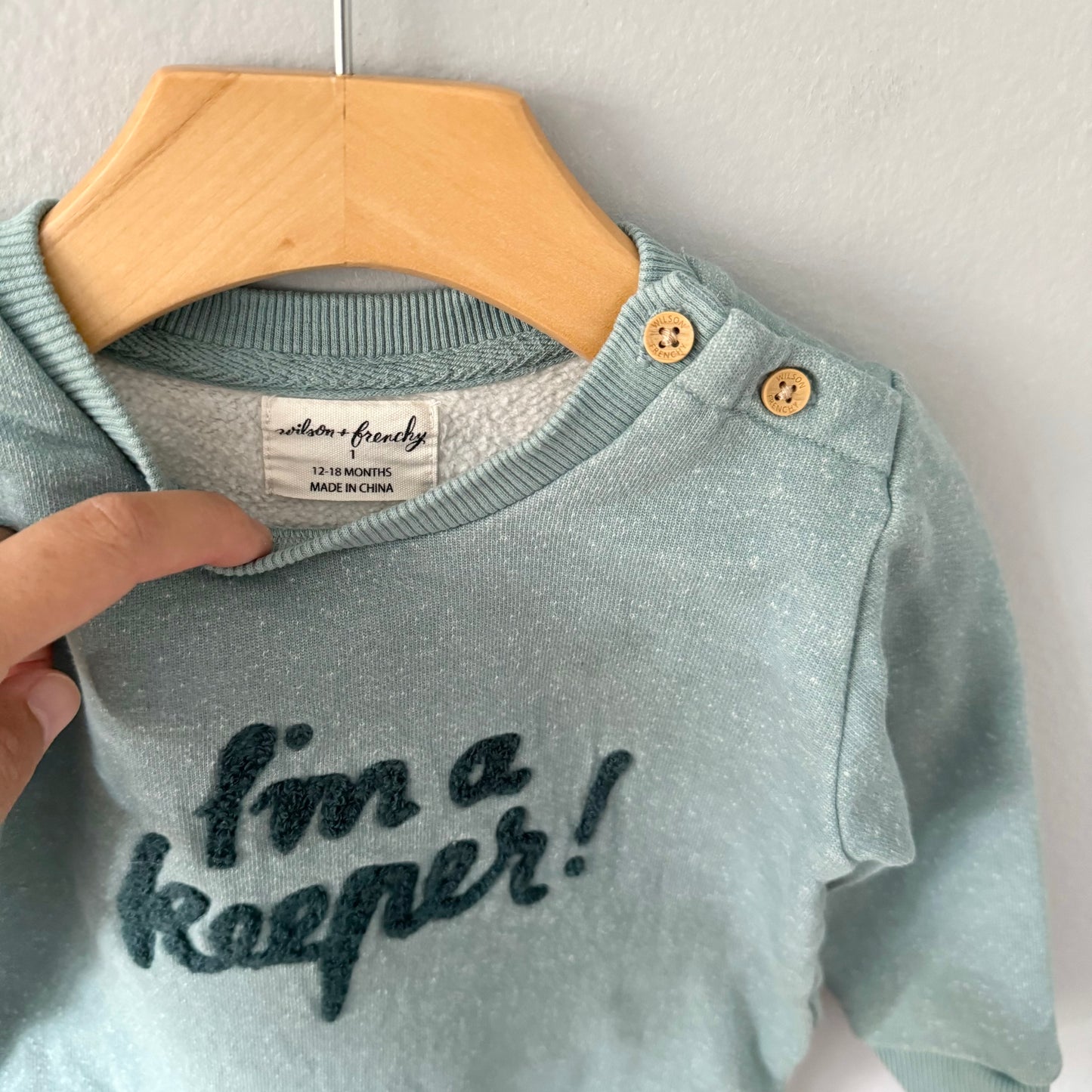 Wilson + Frenchy / Green sweatshirt / 12-18M