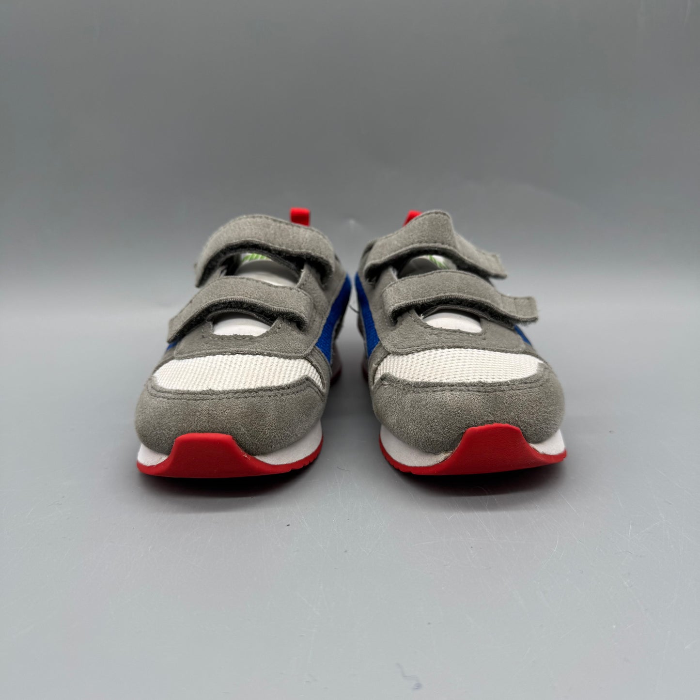Puma / Running Shoes / US10