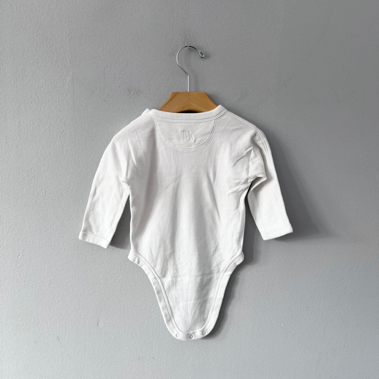 BR Baby / White long sleeve onesie / 6-12M