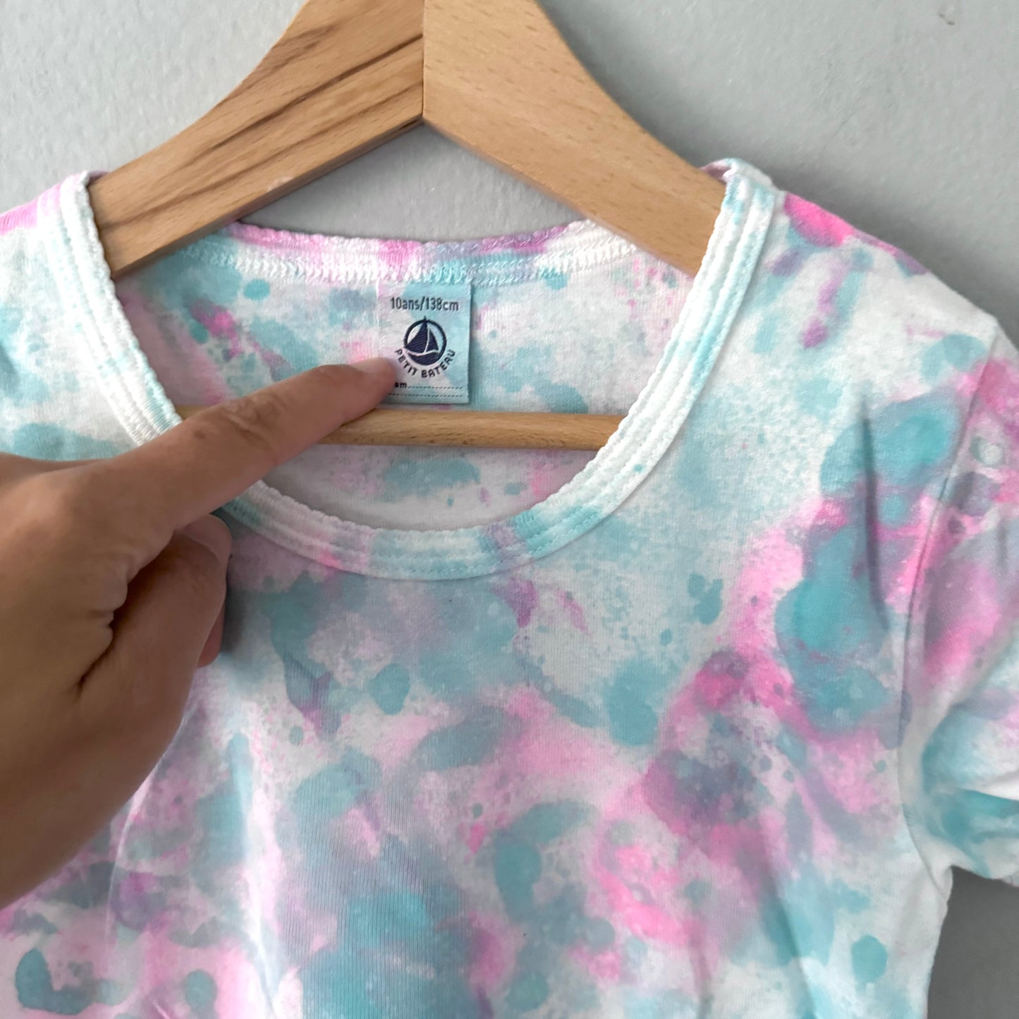 Petit Bateau / White x pink x blue short sleeve top / 10Y