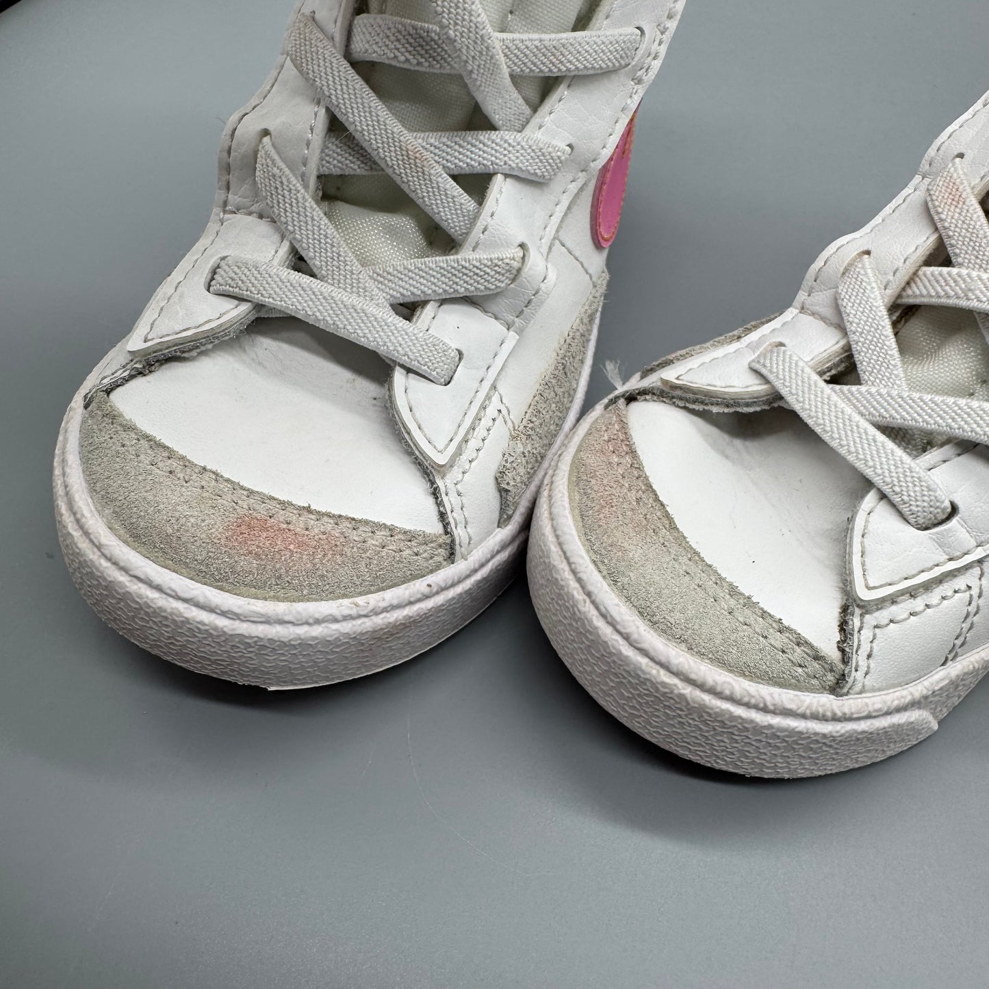 Nike / Blazer / Running Shoes / US9
