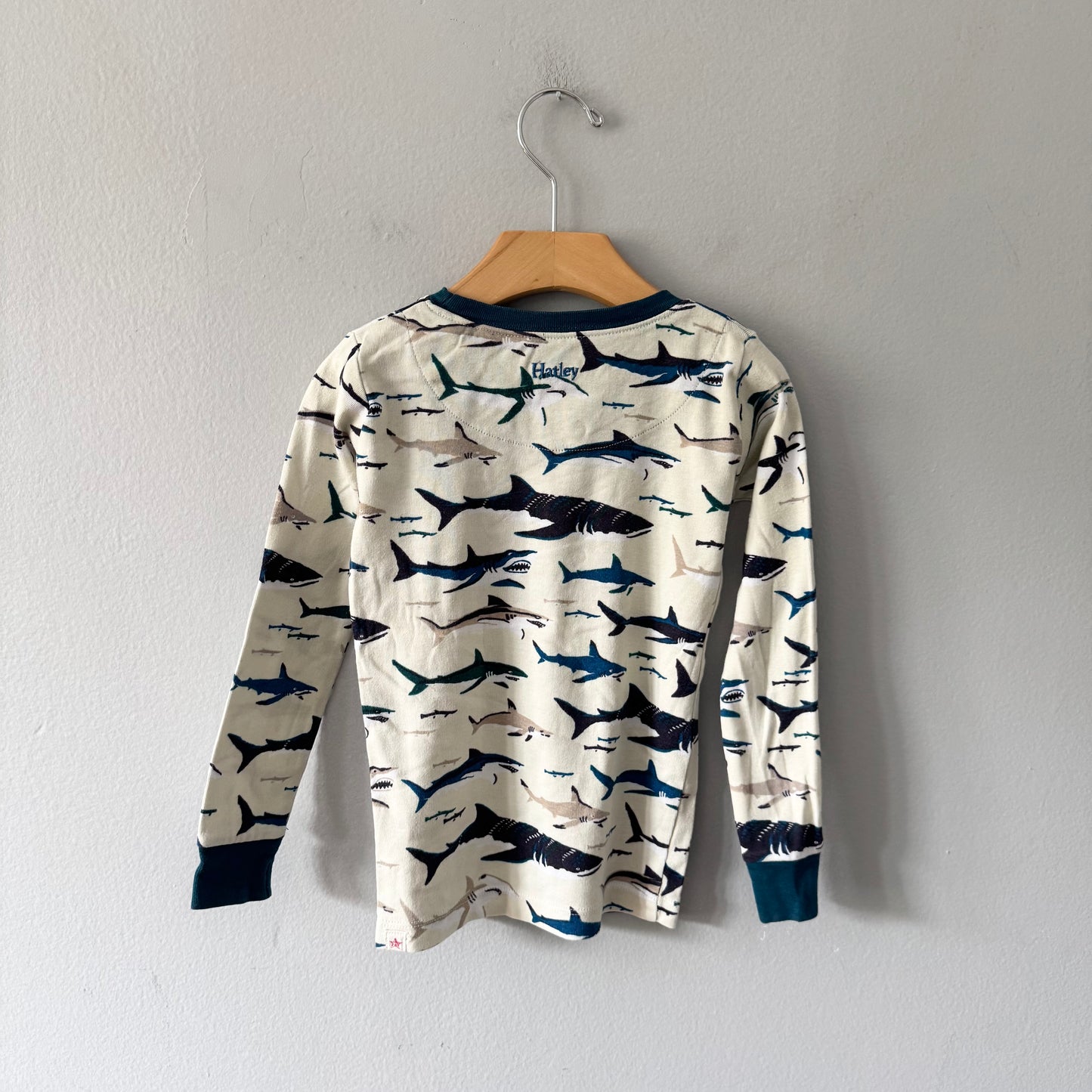 Hatley / White x shark pajama top / 5Y