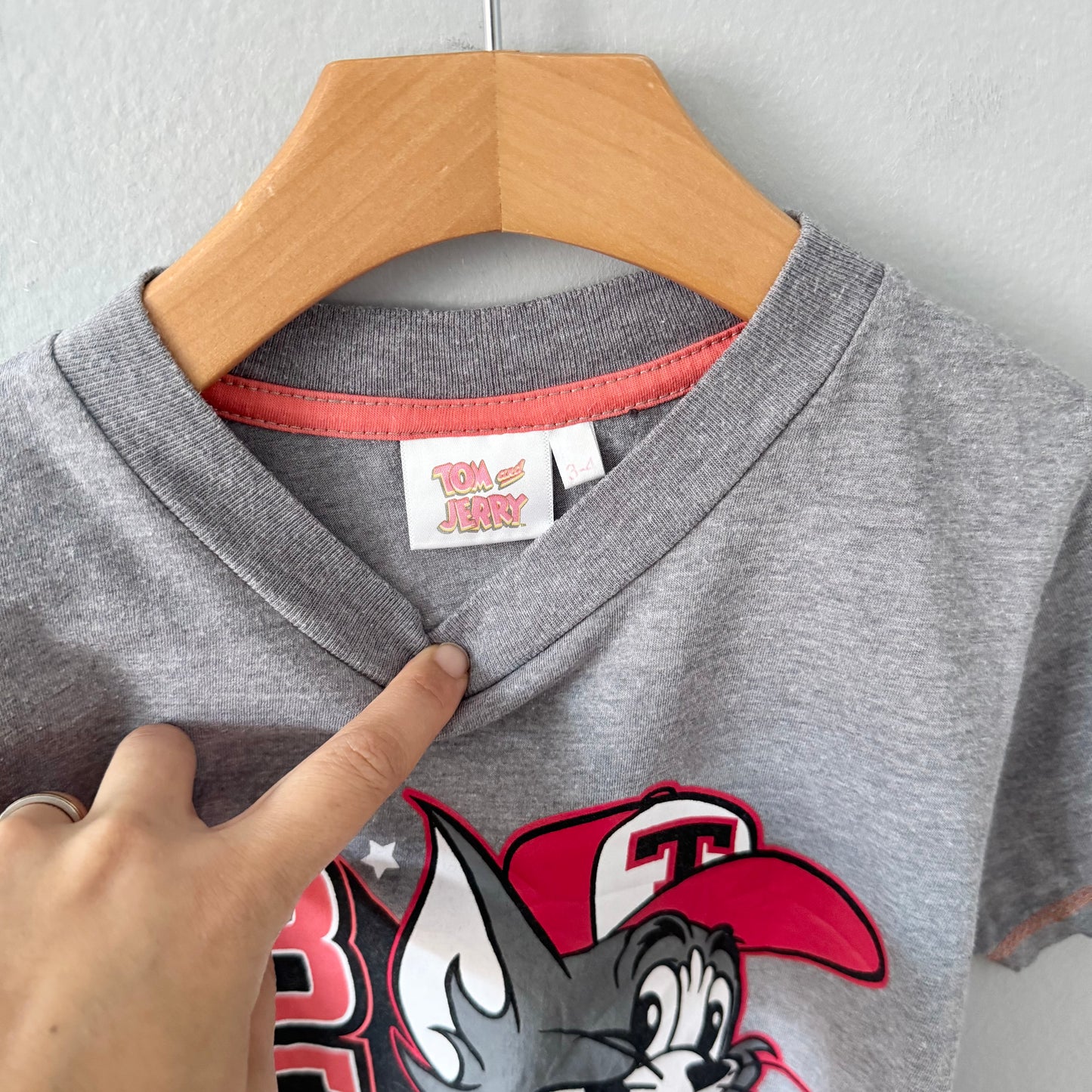 Tom and Jerry / T-shirt / 3-4Y