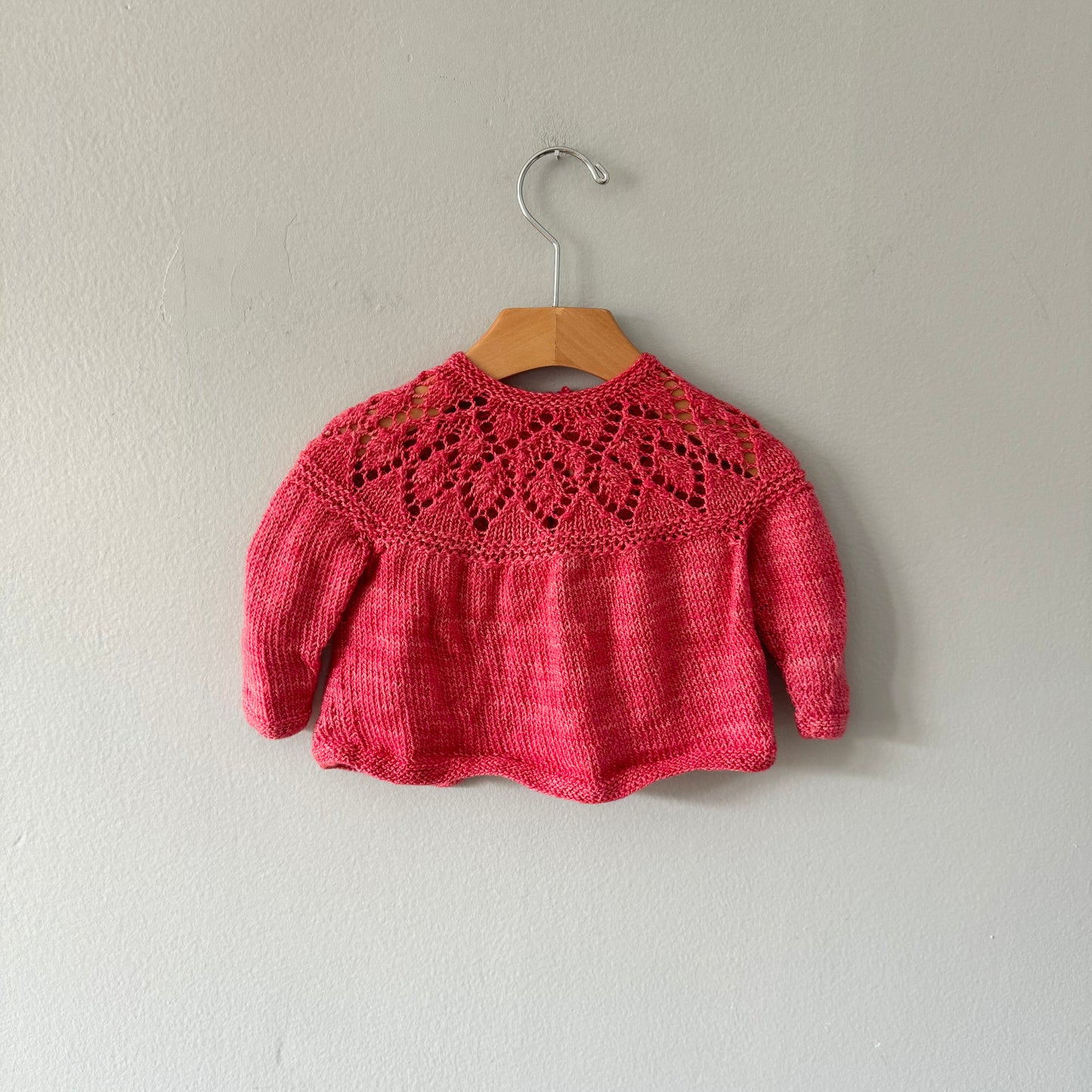 Handmade / Red knit cardigan / 0-3M