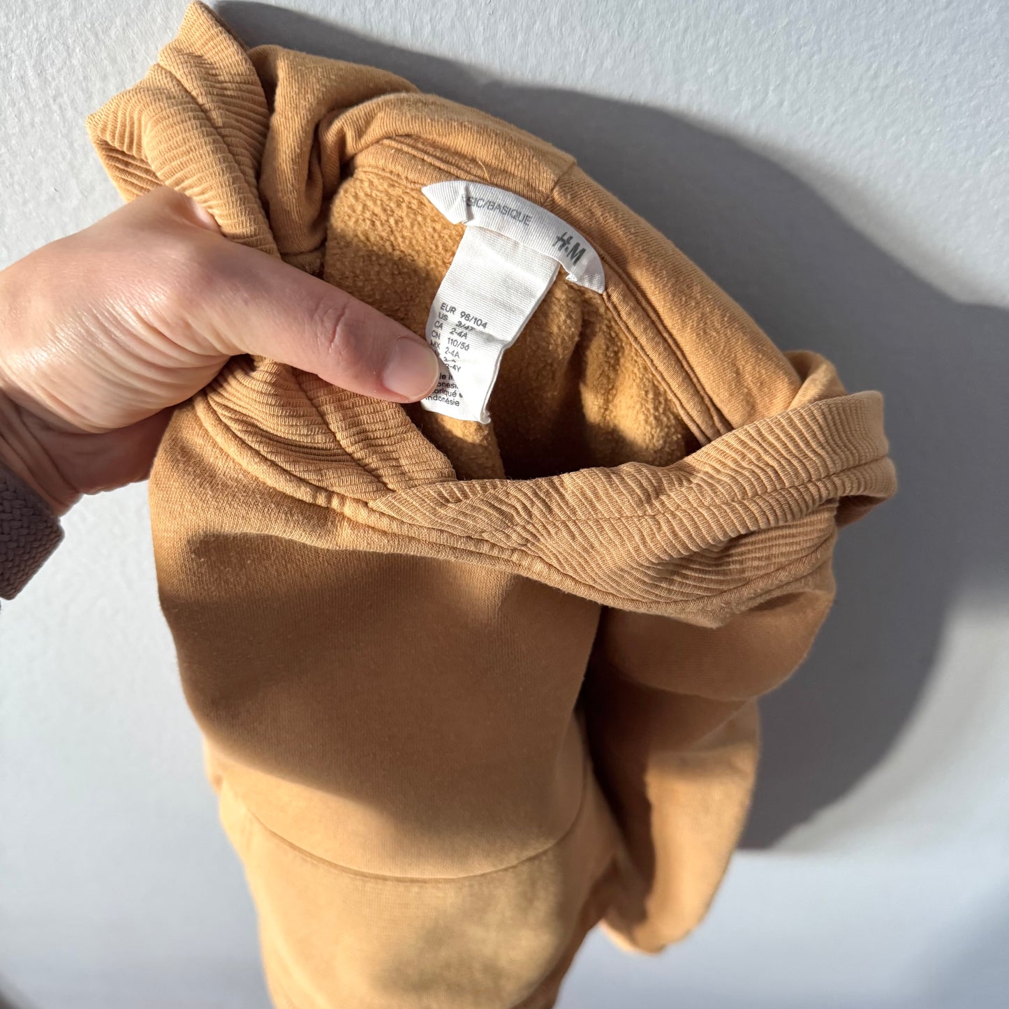 H&M / Camel brown hoodie / 2-4T