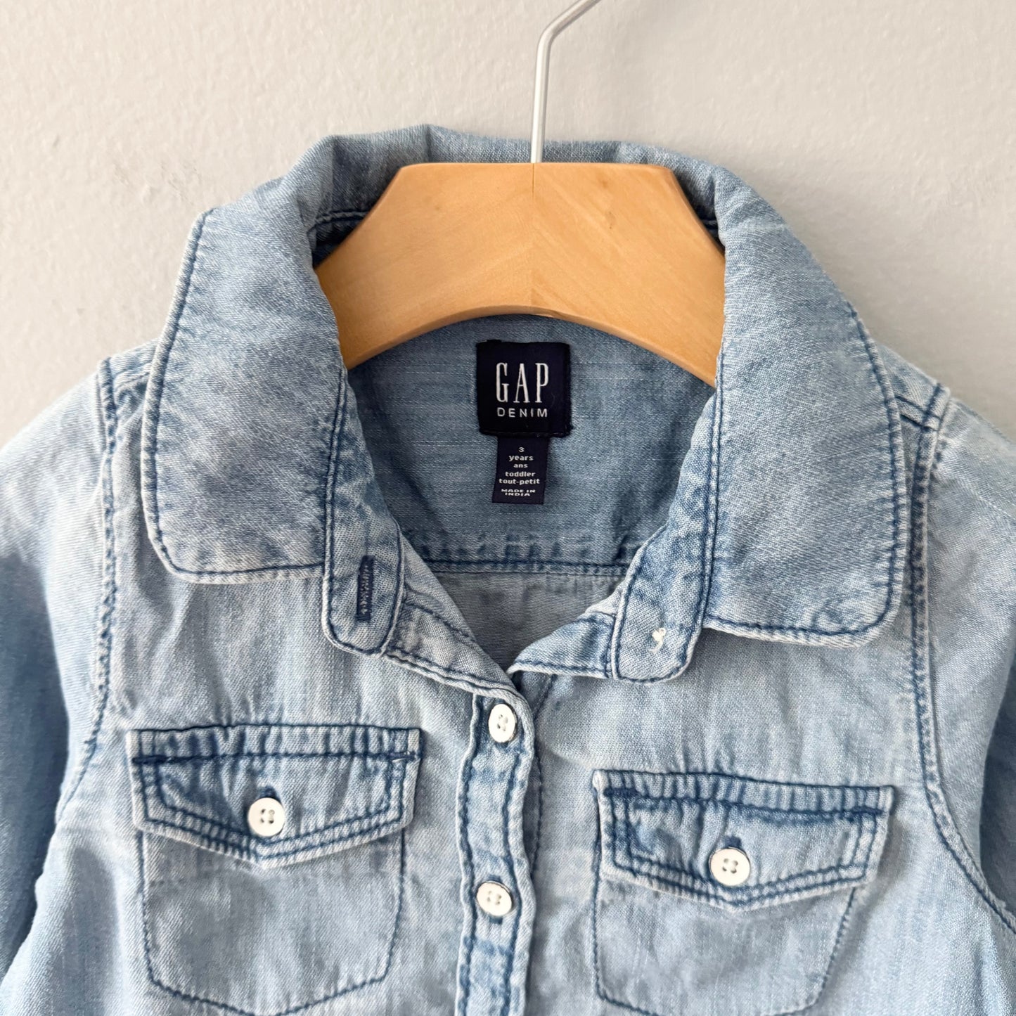 Gap / Chambray shirt / 3Y