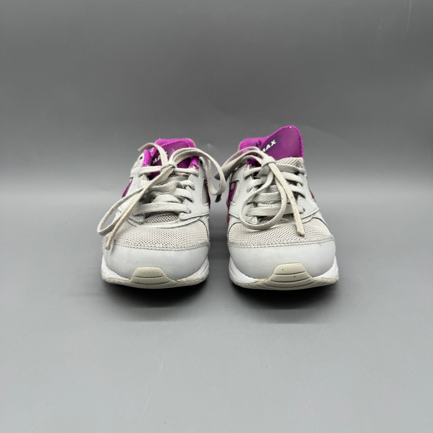 Nike / Air Max / Running Shoes / US11