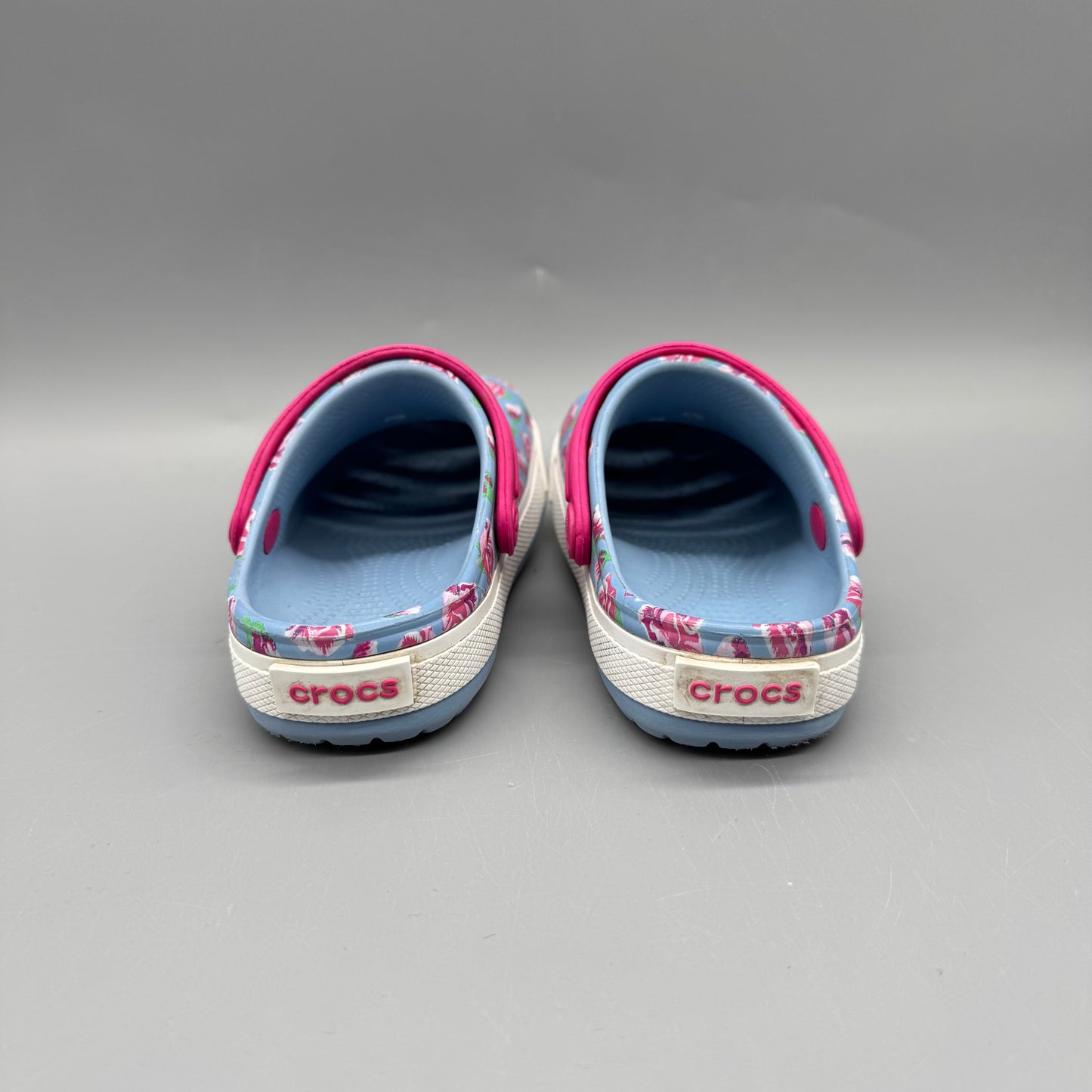 Crocs / Sandals / US6-7