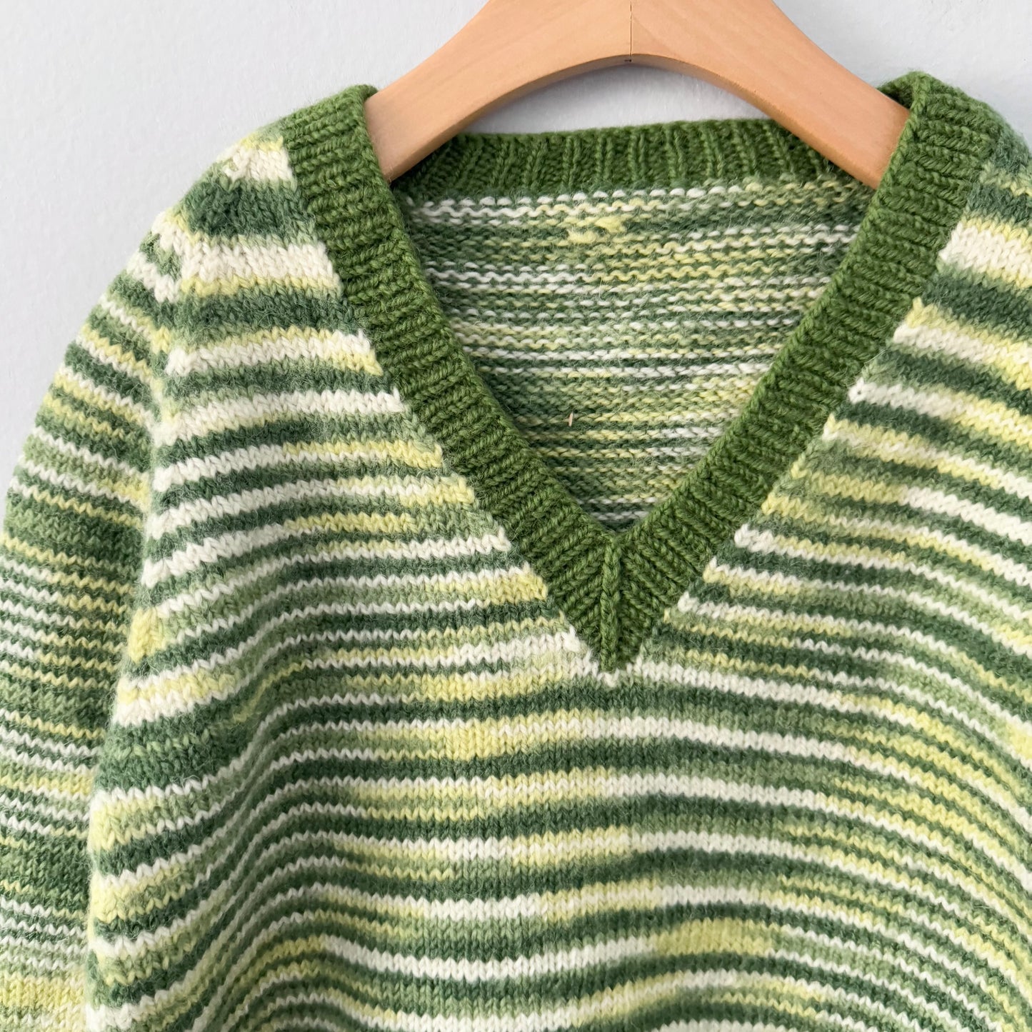 Handmade / V neck knit pullover / 7Y