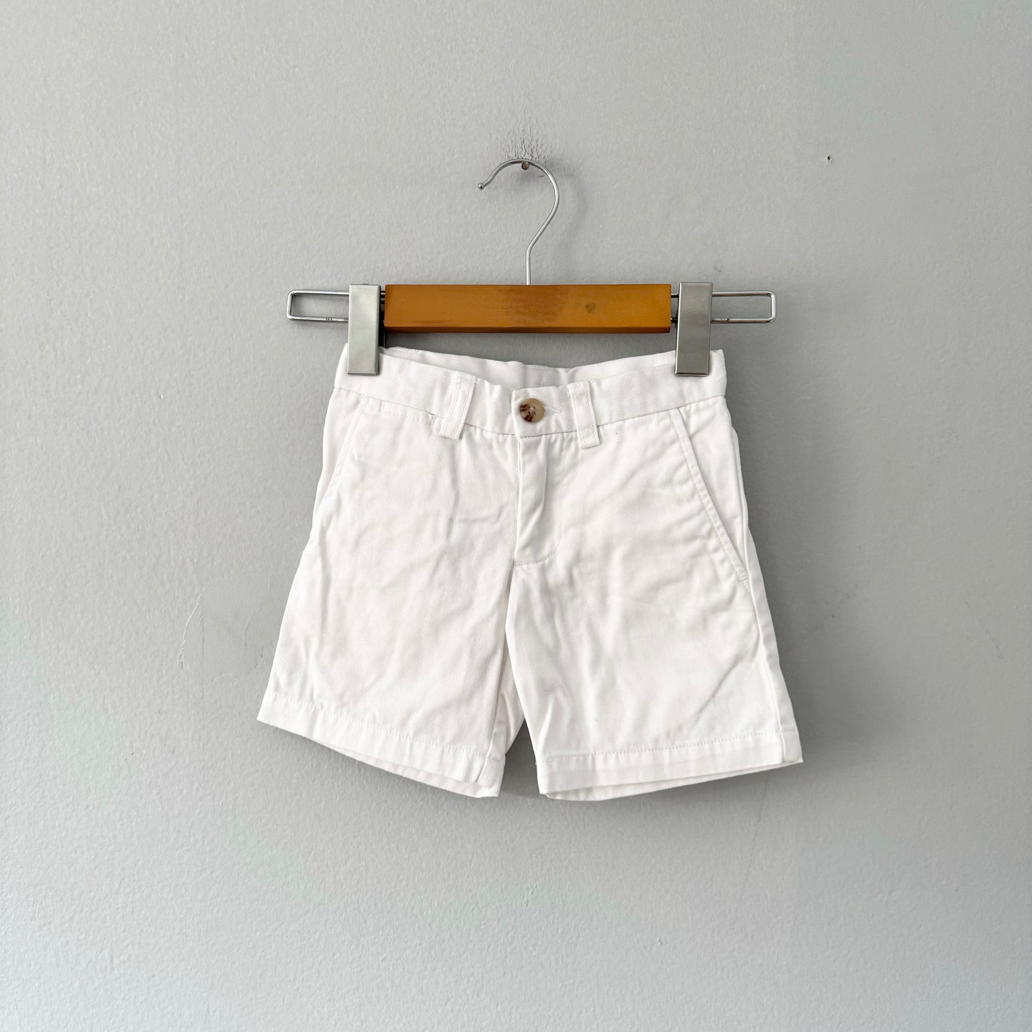 Polo Ralph Lauren / White chino shorts / 2T