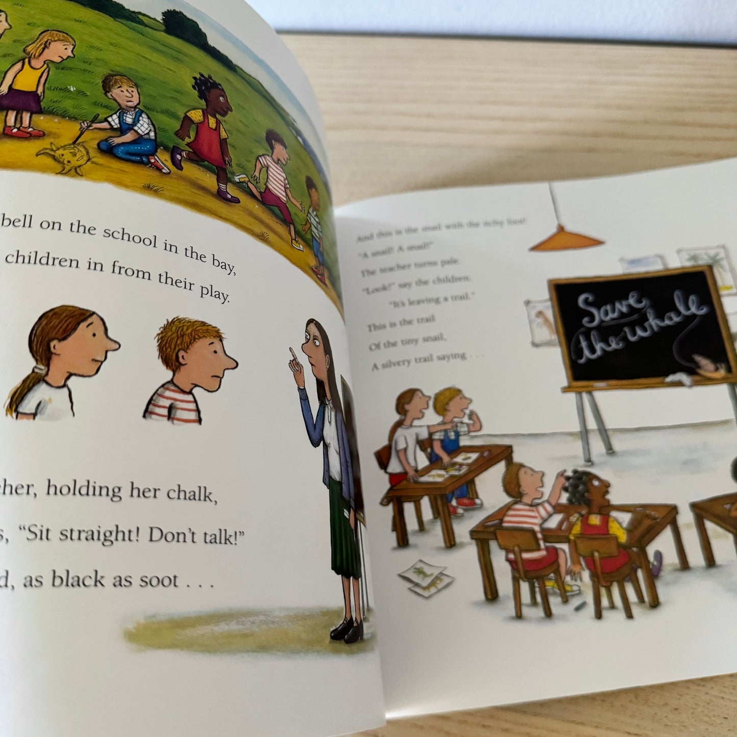 The Snail and the Whale / Julia Donaldson & Axel Scheffler