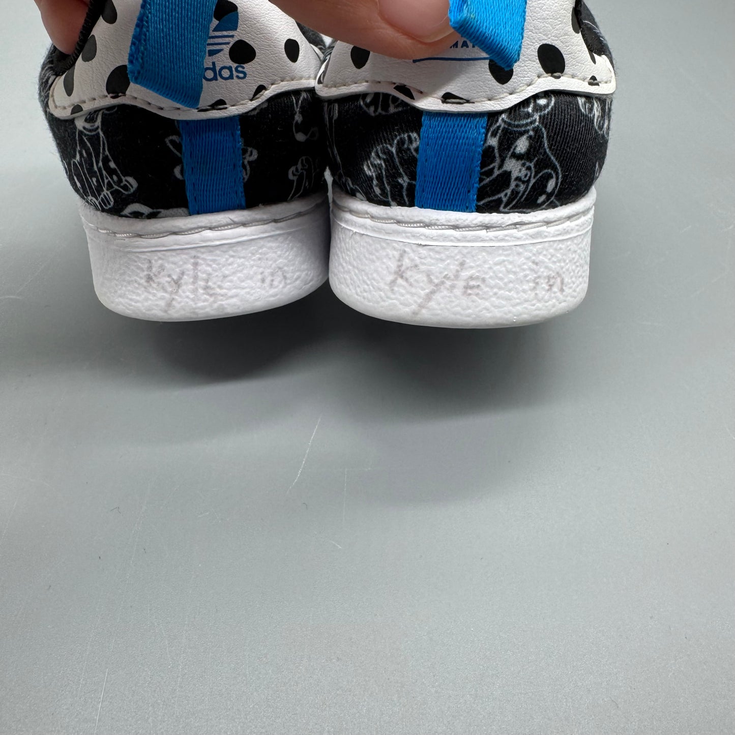 Adidas x Disney / Running Shoes / US5
