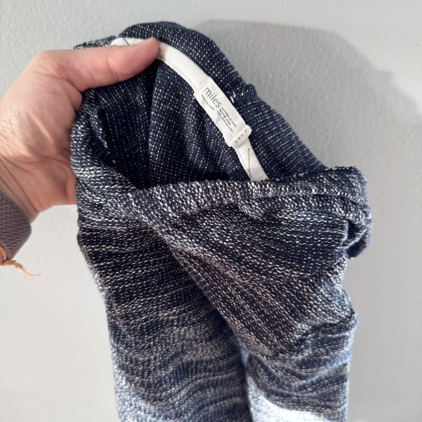 Miles baby / Navy woven hoodie / 2Y