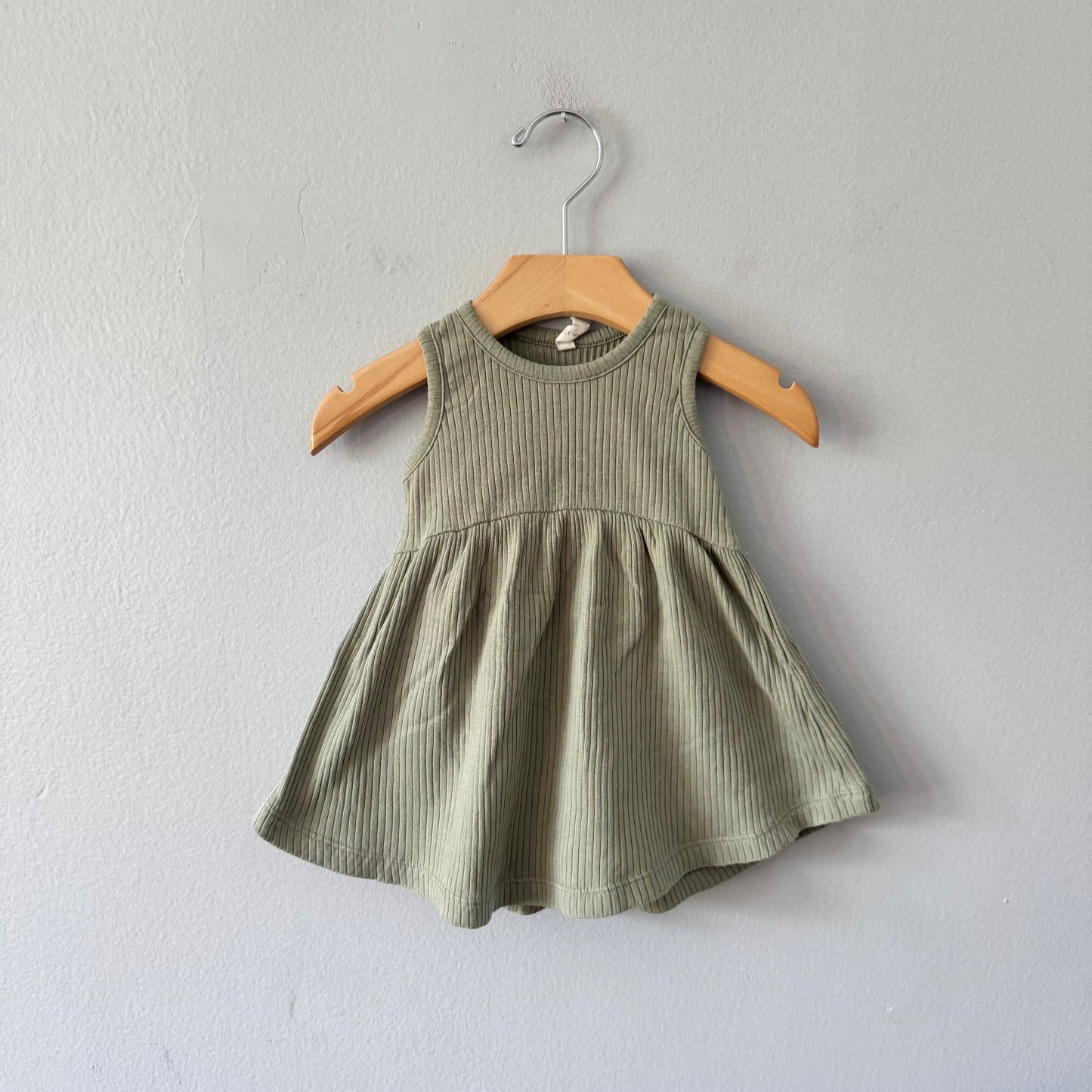 Quincy Mae / Khaki ribbed tank dress / 6-12M