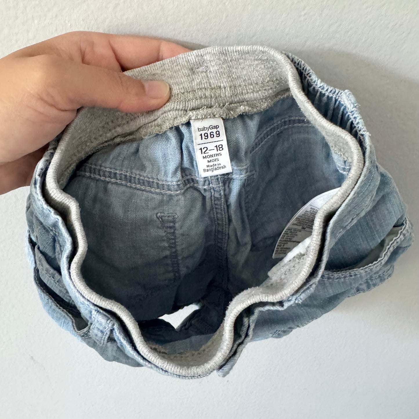 Gap / Chambray shorts / 12-18M