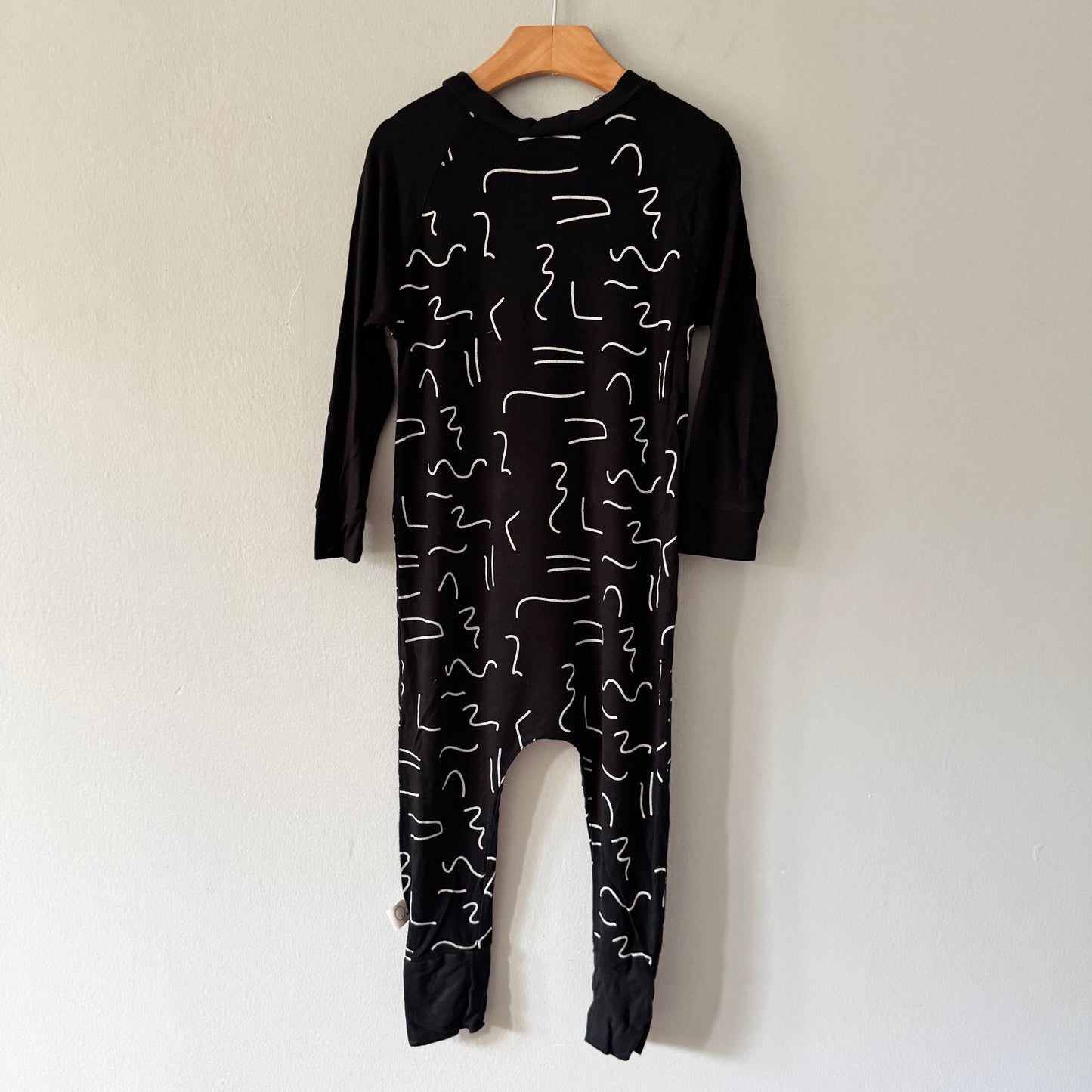 Quinn and Dot / Black romper / 3T