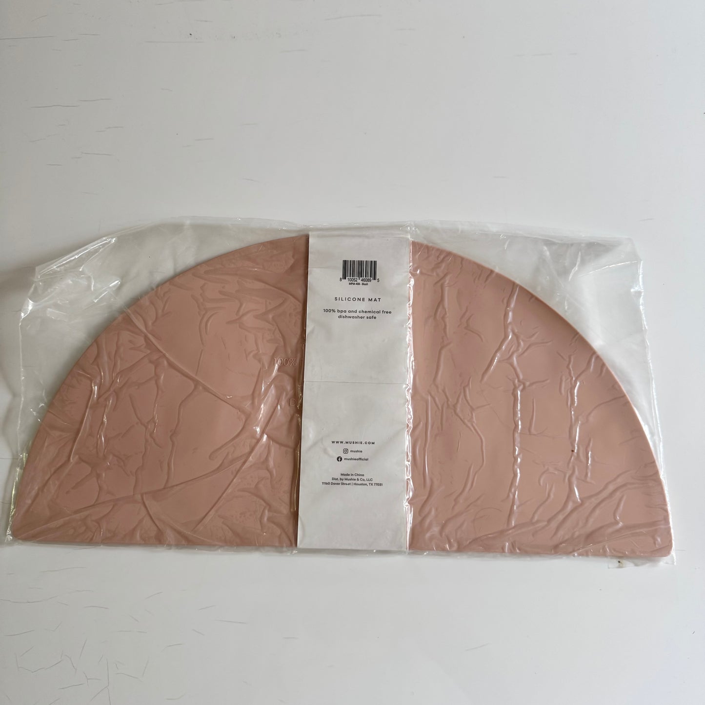 Mushie / Pink silicone mat - New in package