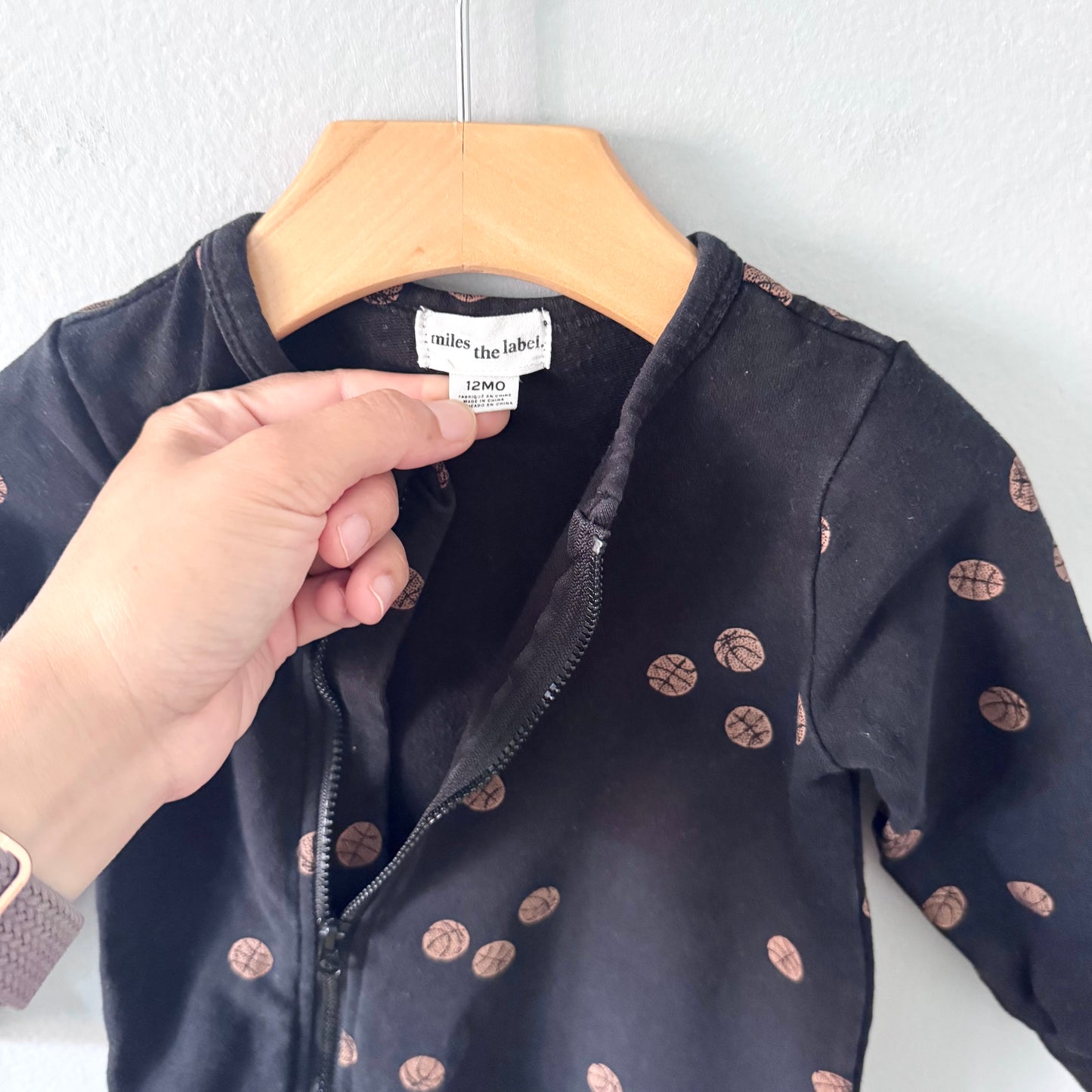 Miles the label / Black x basketball romper / 12M