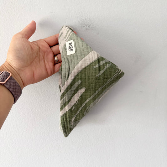 Bibs Denmark / Khaki muslin bib