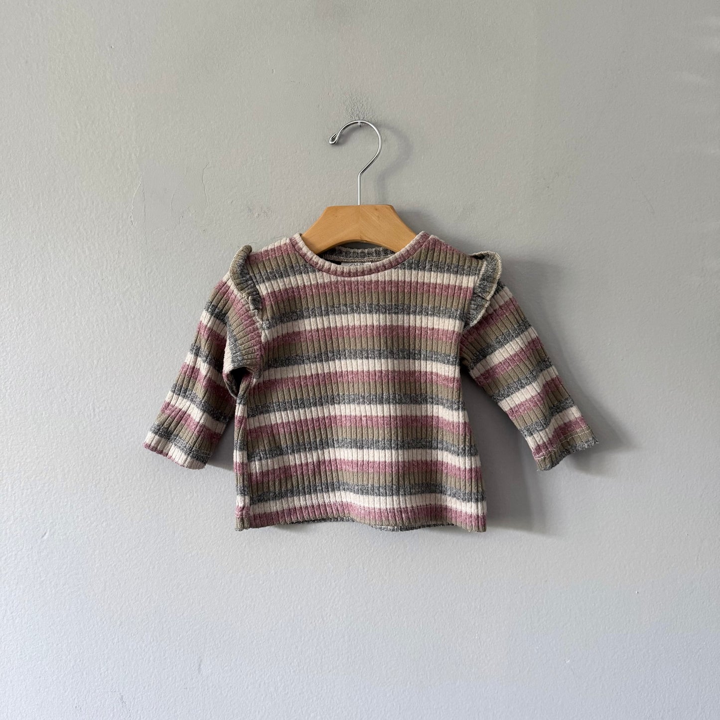 Zara / Stripe shoulder ruffle knit top / 6-9M