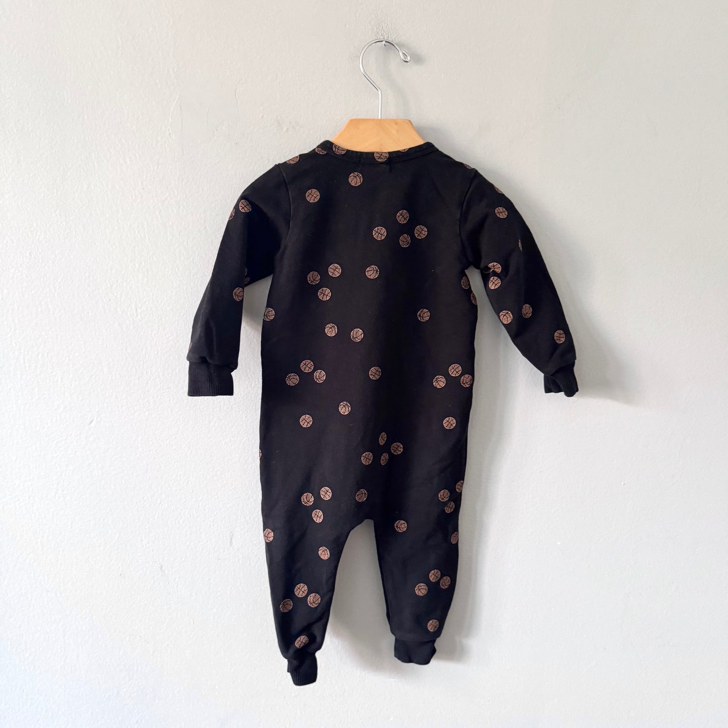 Miles the label / Black x basketball romper / 12M