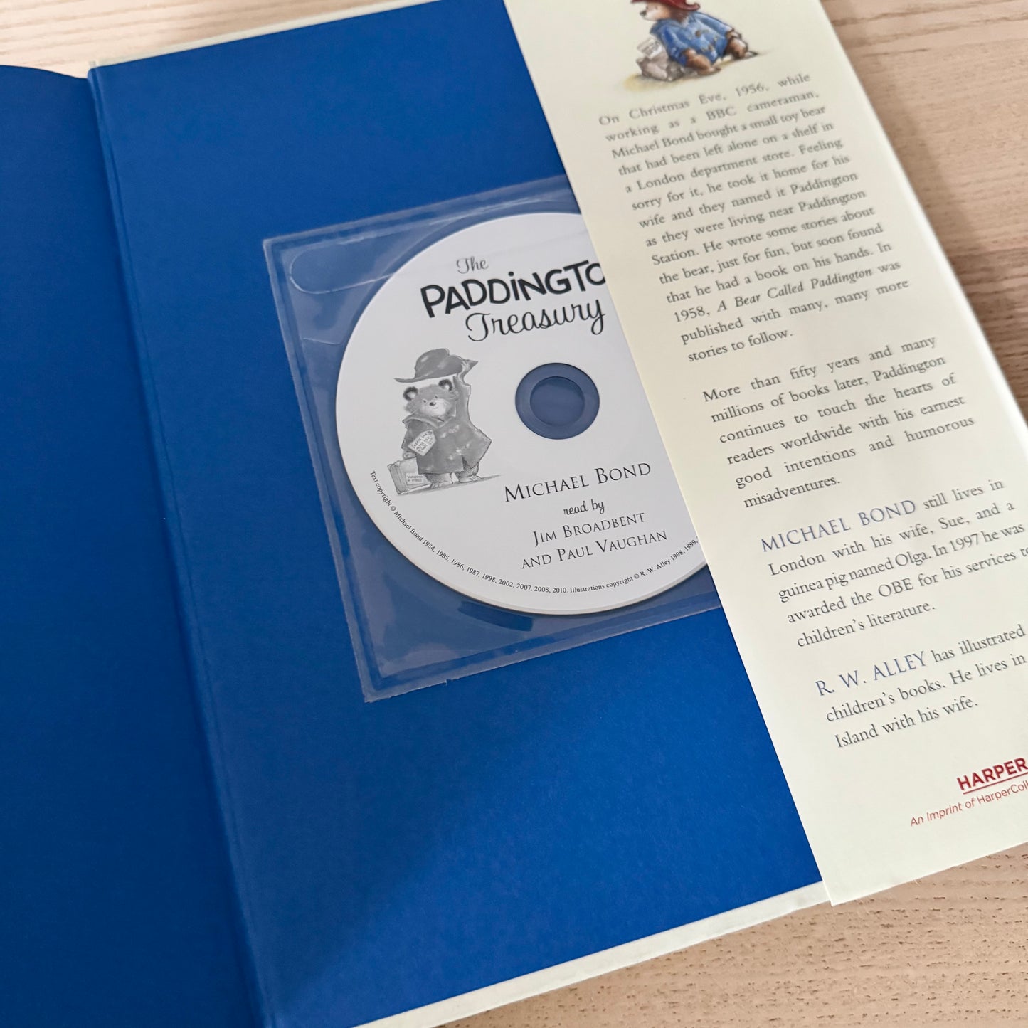 The Paddington Treasury (w CD)/ Michael Bond