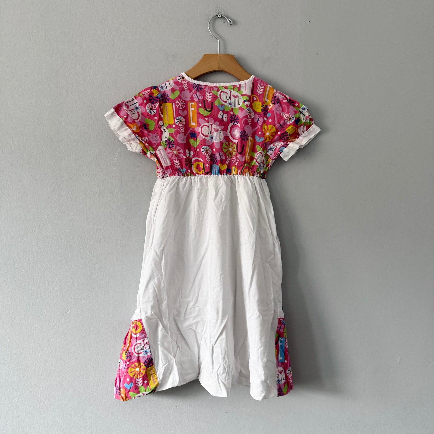 Handmade / Pink and white dress / 4-5Y