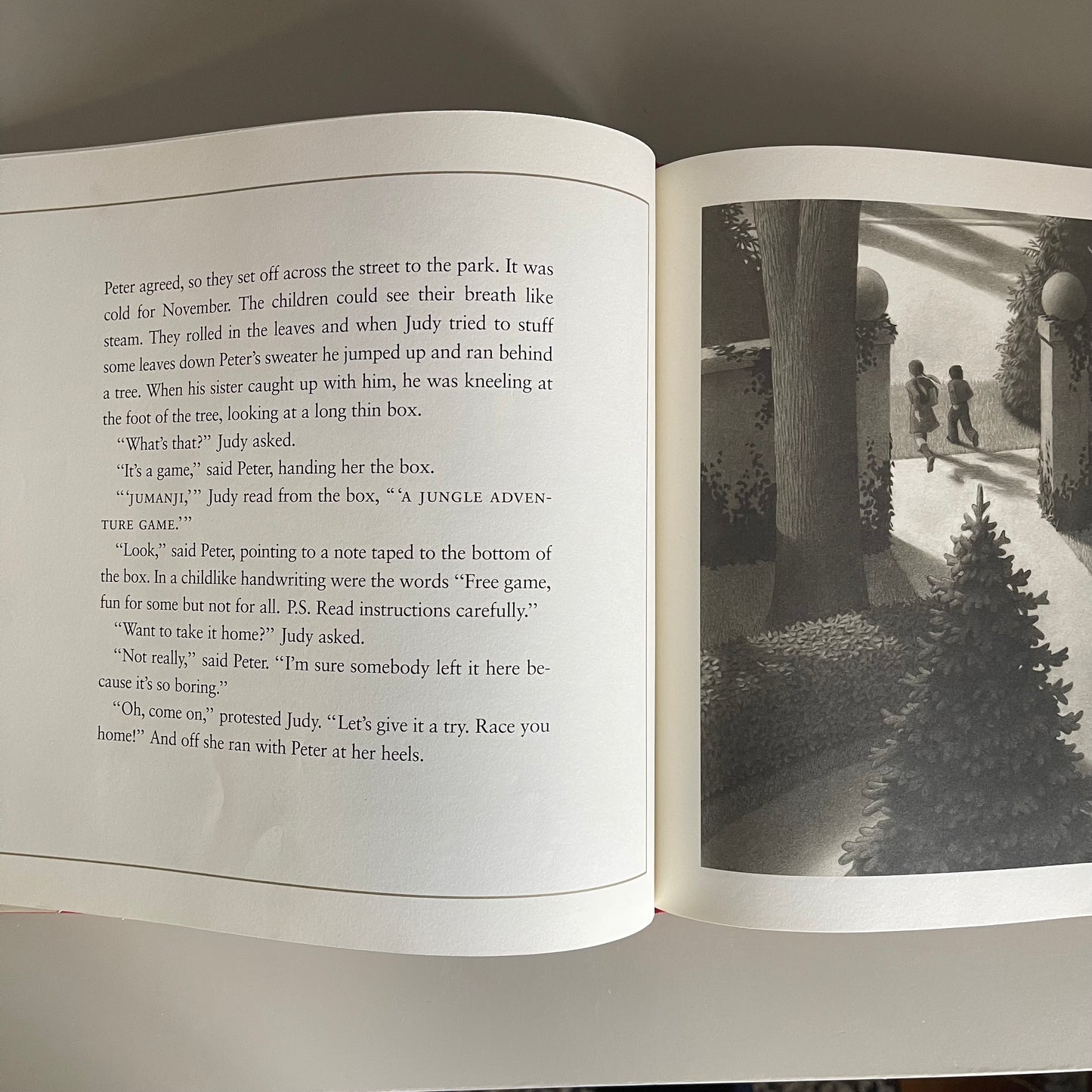 Jumanji (with CD) / Chris Van Allsburg